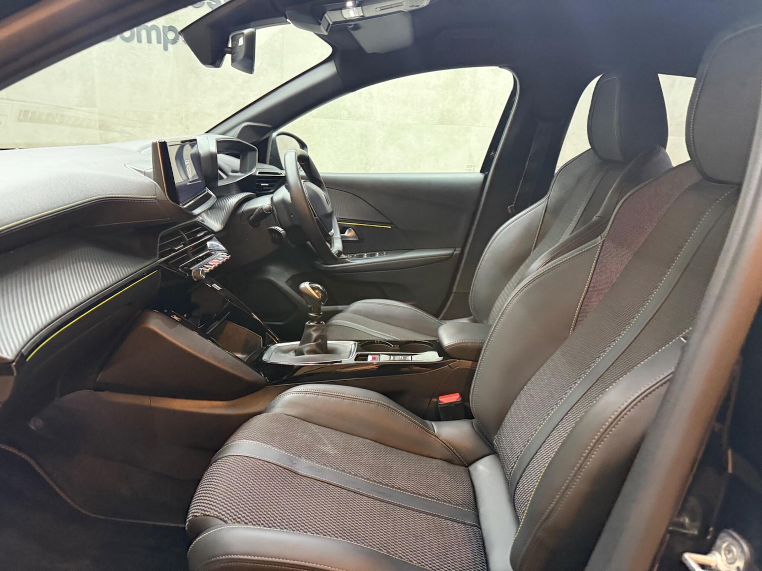 Used Peugeot 208 2024 for sale - 76942623: Photo 38