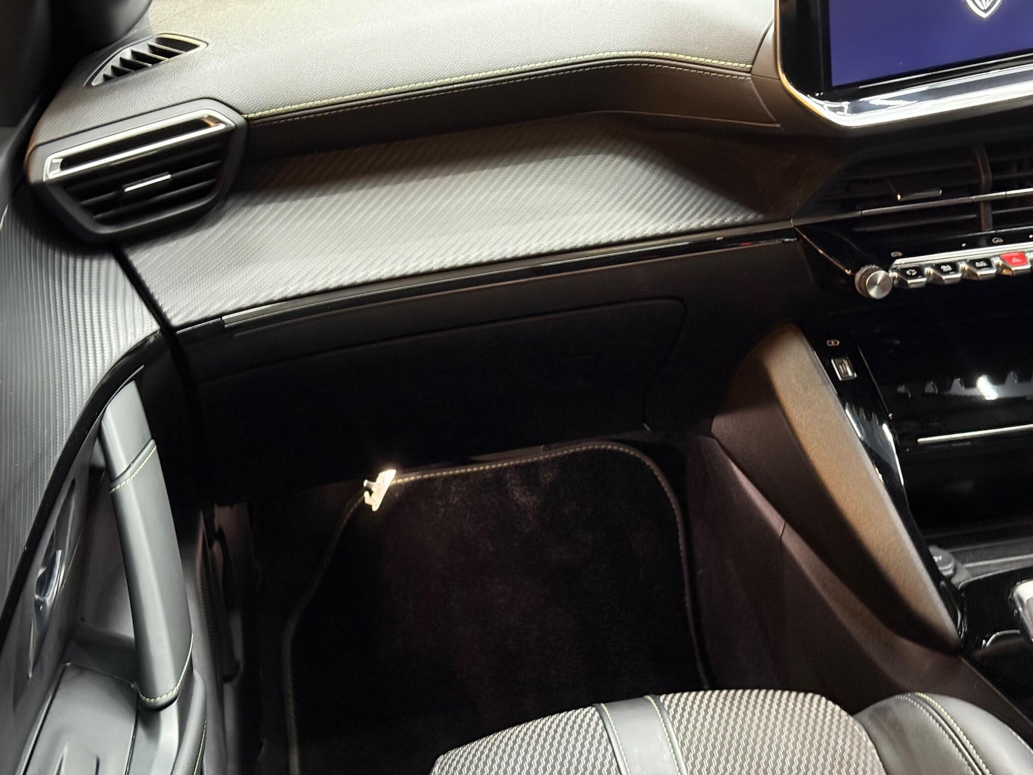 Used Peugeot 208 2024 for sale - 76942623: Photo 47