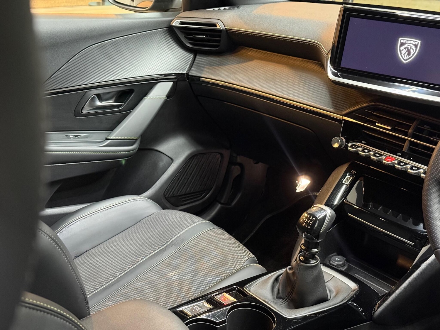 Used Peugeot 208 2024 for sale - 76942623: Photo 7