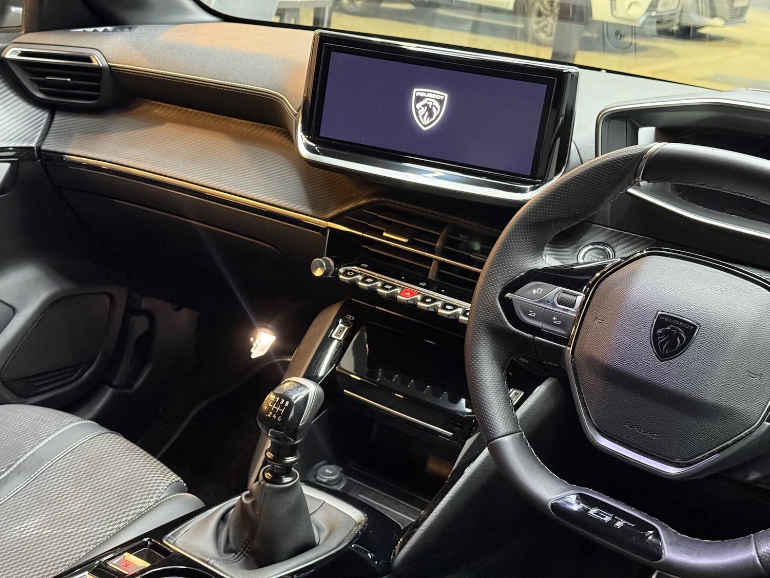 Used Peugeot 208 2024 for sale - 76942623: Photo 8