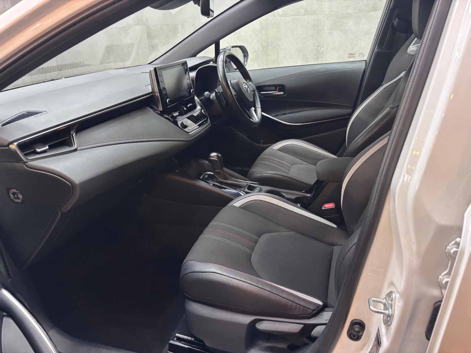 Used Toyota Corolla 2020 for sale - 77633396: Photo 46