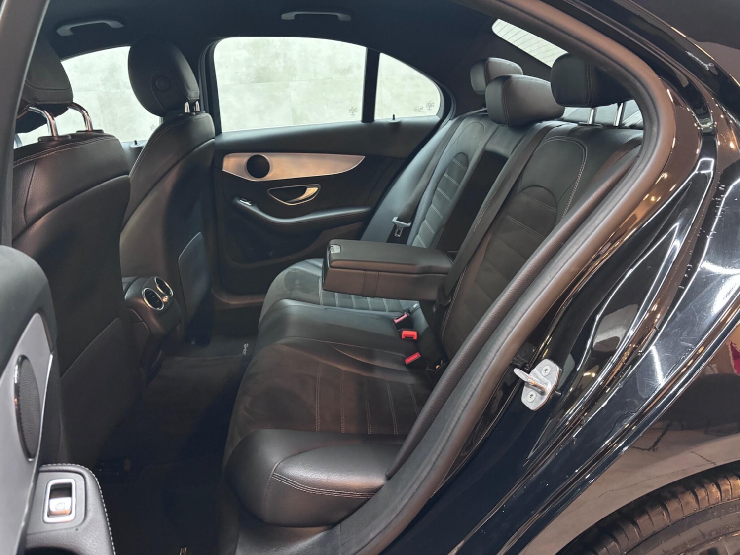 Used Mercedes-Benz C Class 2019 for sale - 76584618: Photo 19