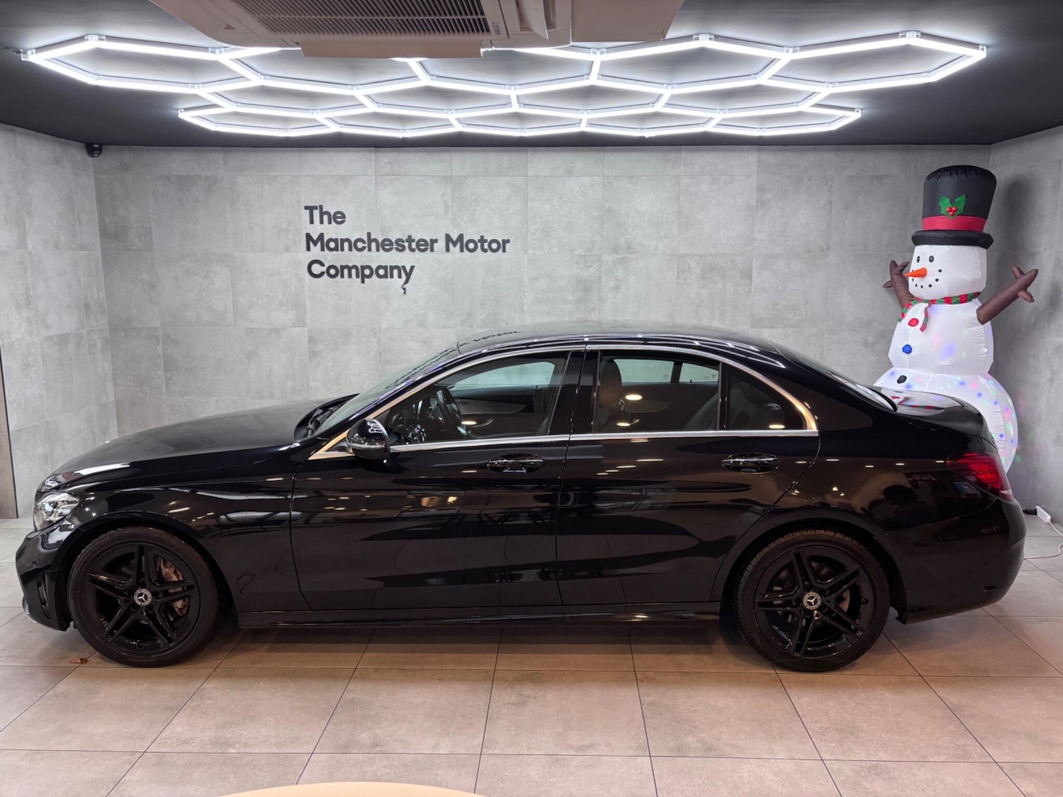 Used Mercedes-Benz C Class 2019 for sale - 76584618: Photo 2