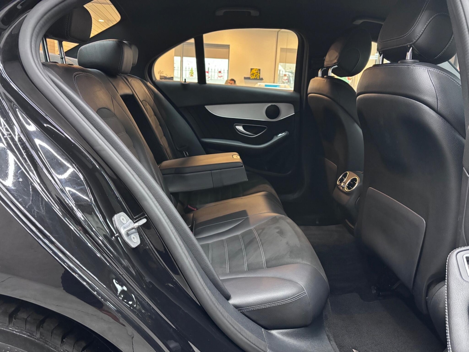 Used Mercedes-Benz C Class 2019 for sale - 76584618: Photo 21