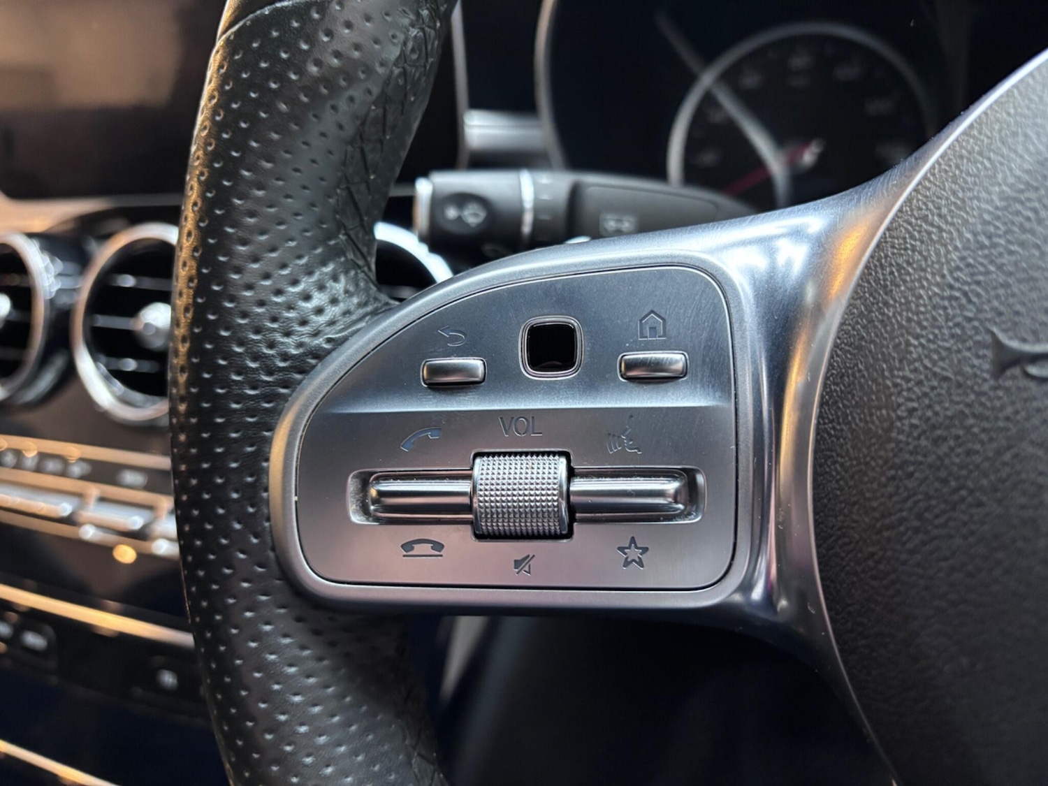 Used Mercedes-Benz C Class 2019 for sale - 76584618: Photo 31