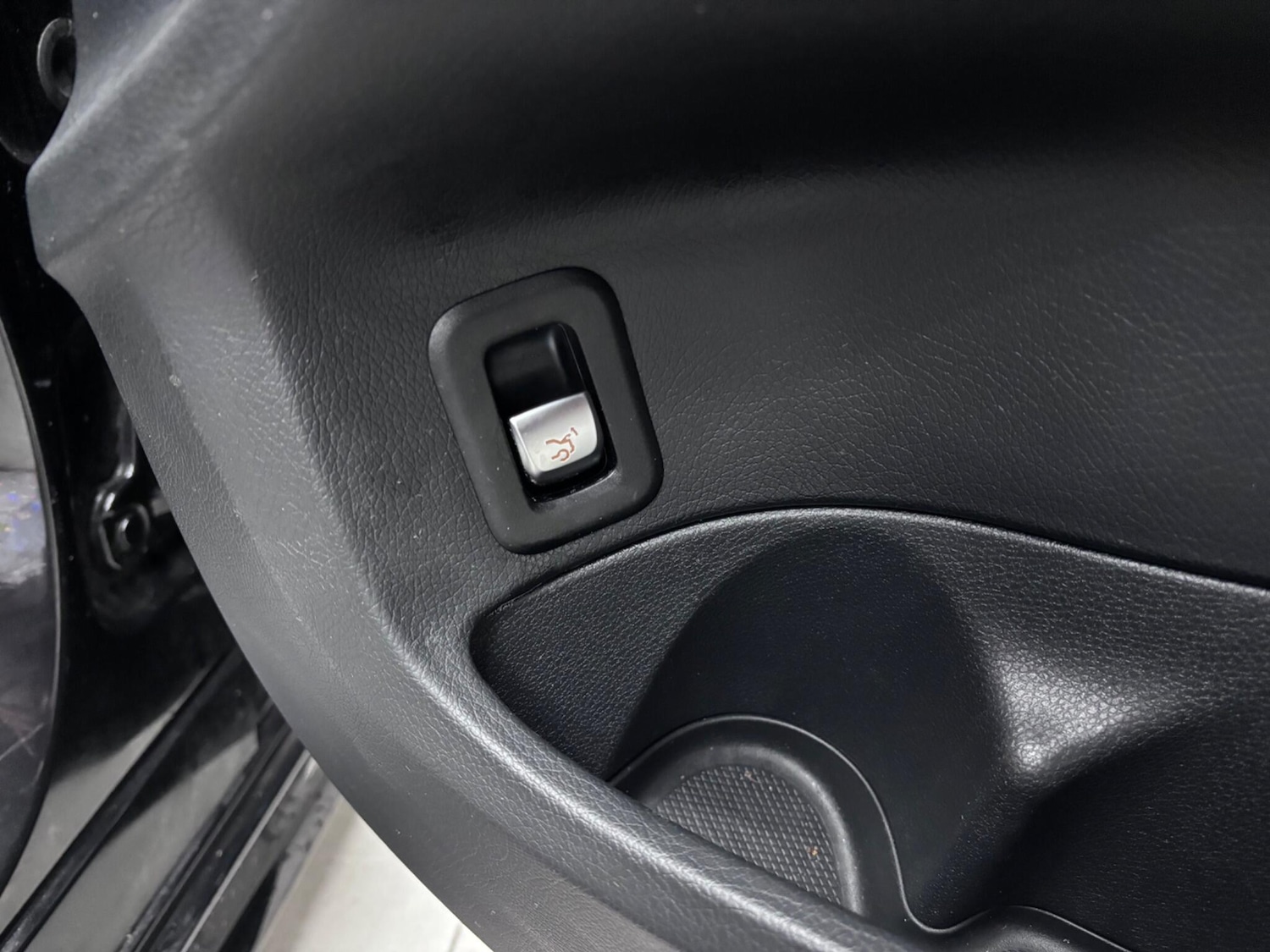 Used Mercedes-Benz C Class 2019 for sale - 76584618: Photo 36