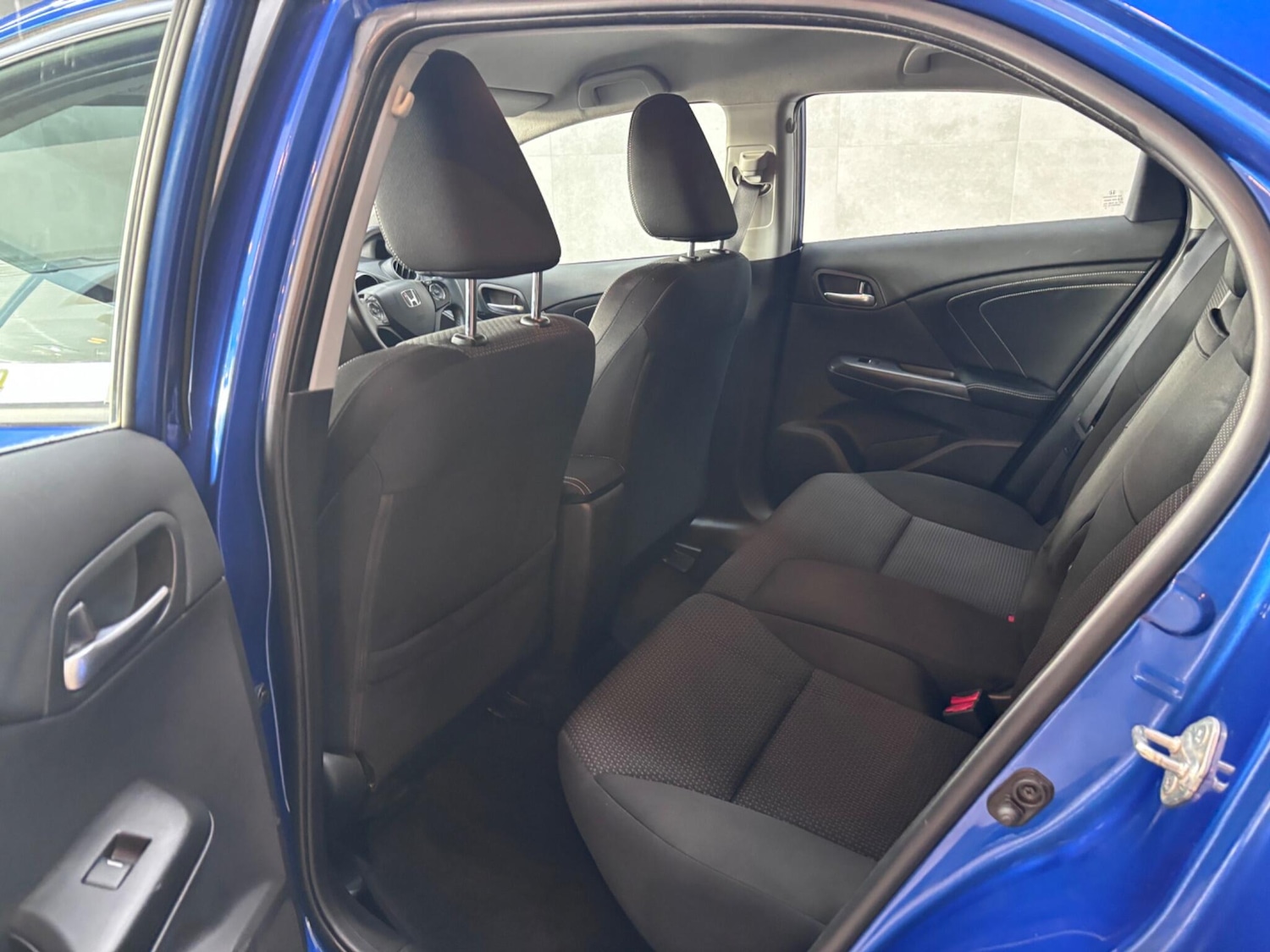 Used Honda Civic 2016 for sale - 77671108: Photo 17