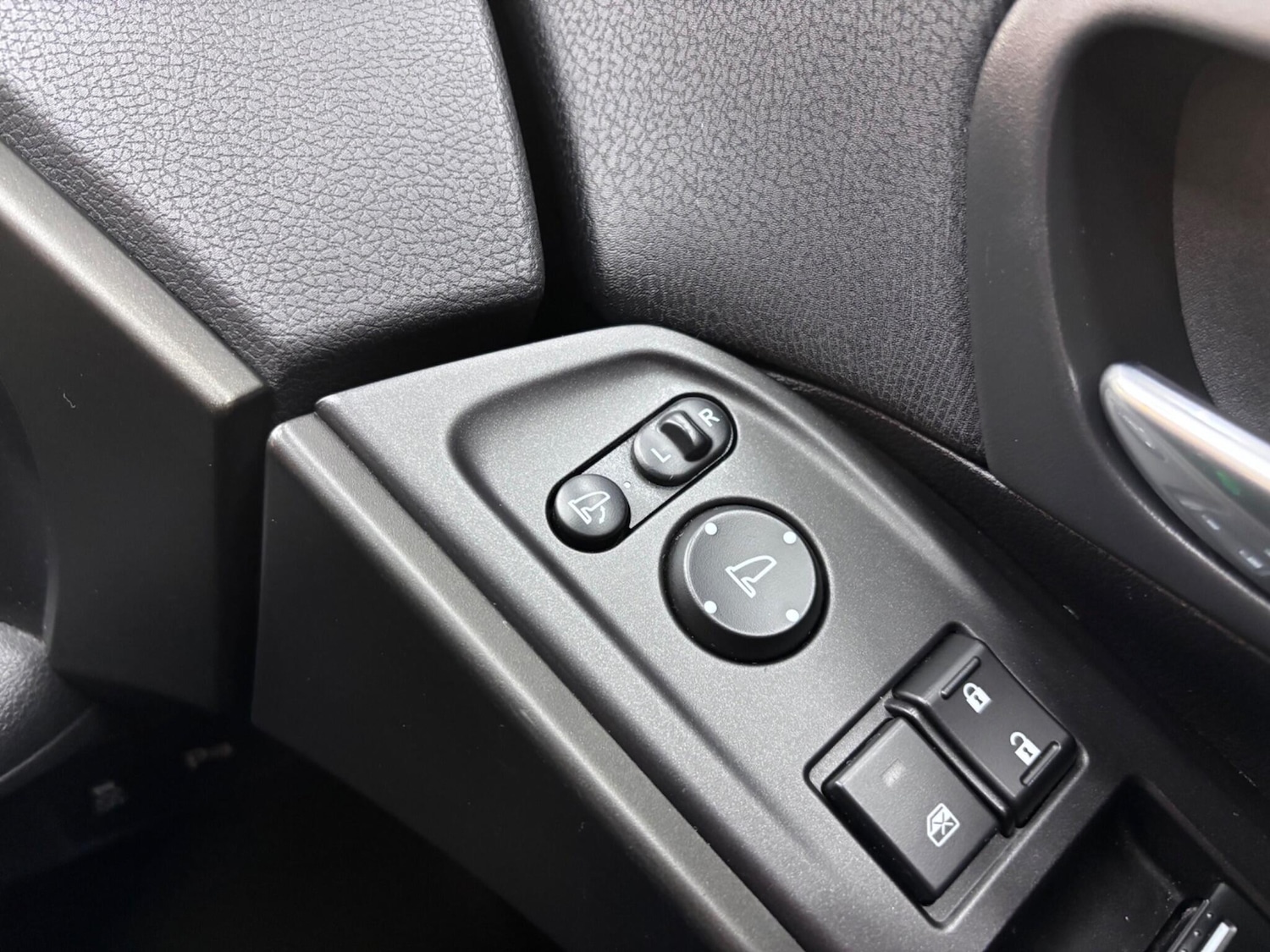 Used Honda Civic 2016 for sale - 77671108: Photo 27