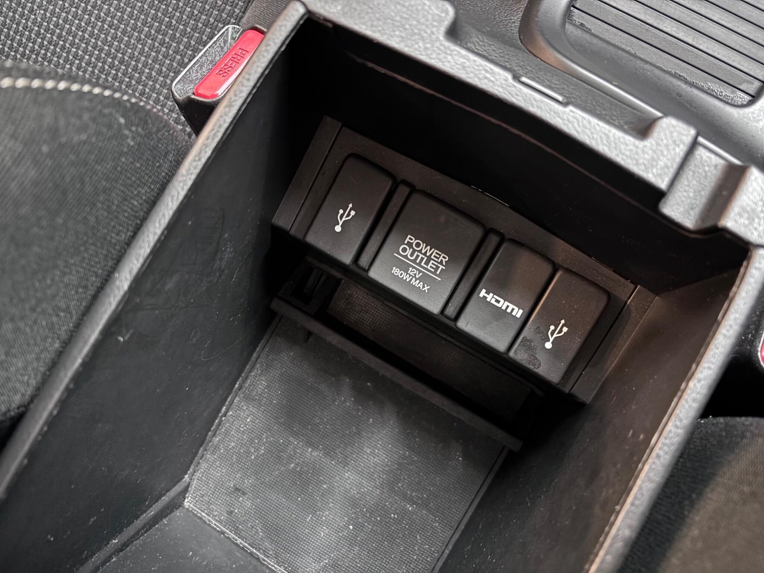 Used Honda Civic 2016 for sale - 77671108: Photo 29