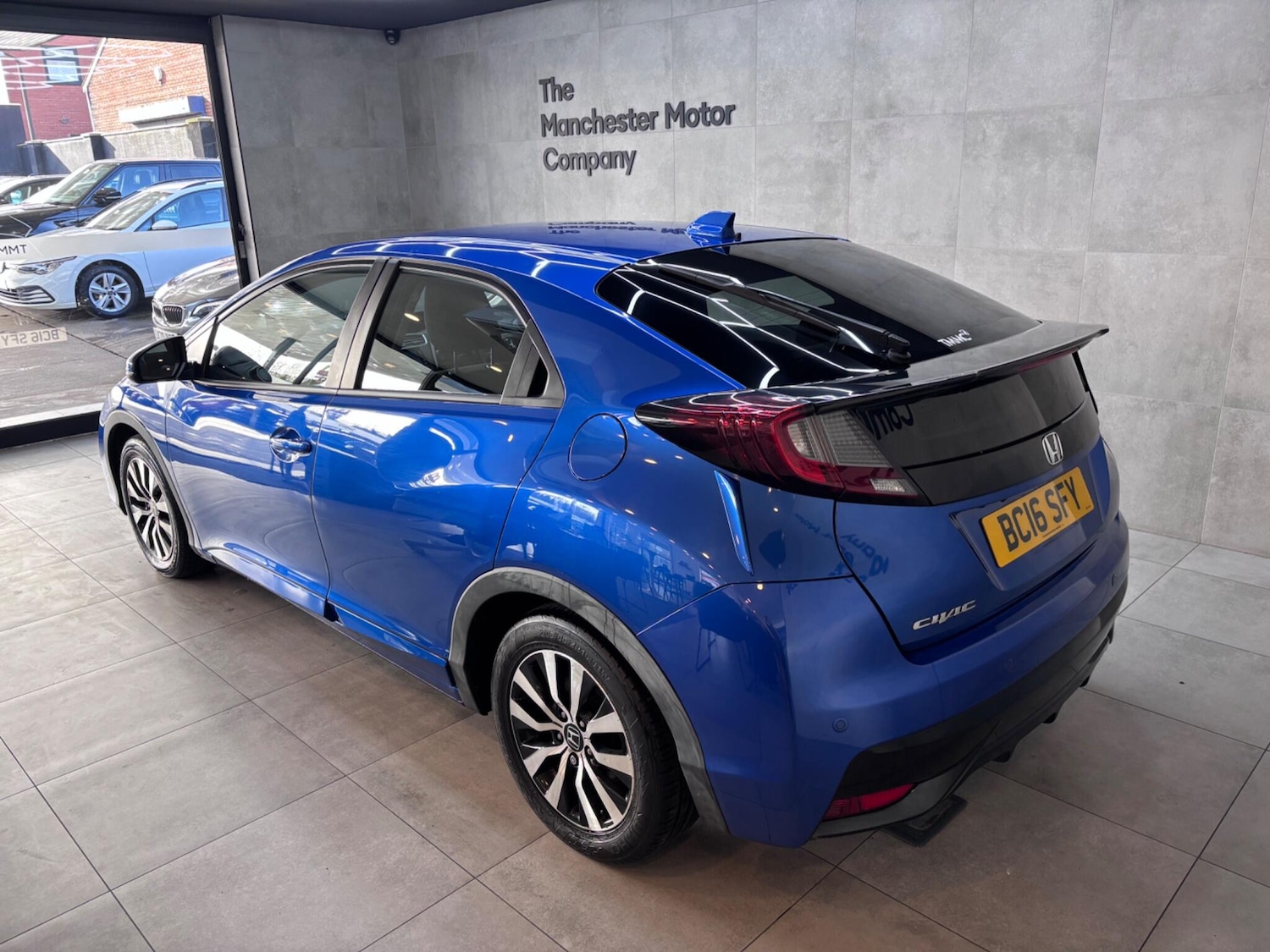 Used Honda Civic 2016 for sale - 77671108: Photo 6