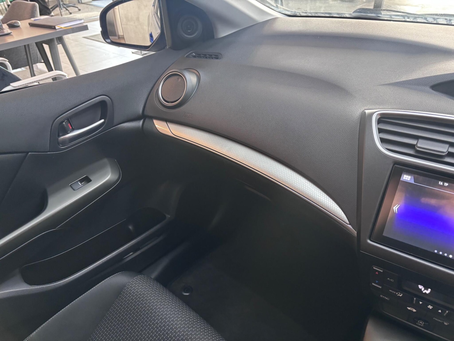 Used Honda Civic 2016 for sale - 77671108: Photo 70