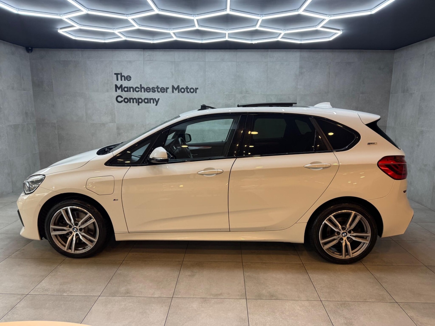 Used BMW 2 Series Active Tourer 2018 for sale - 76592290: Photo 2