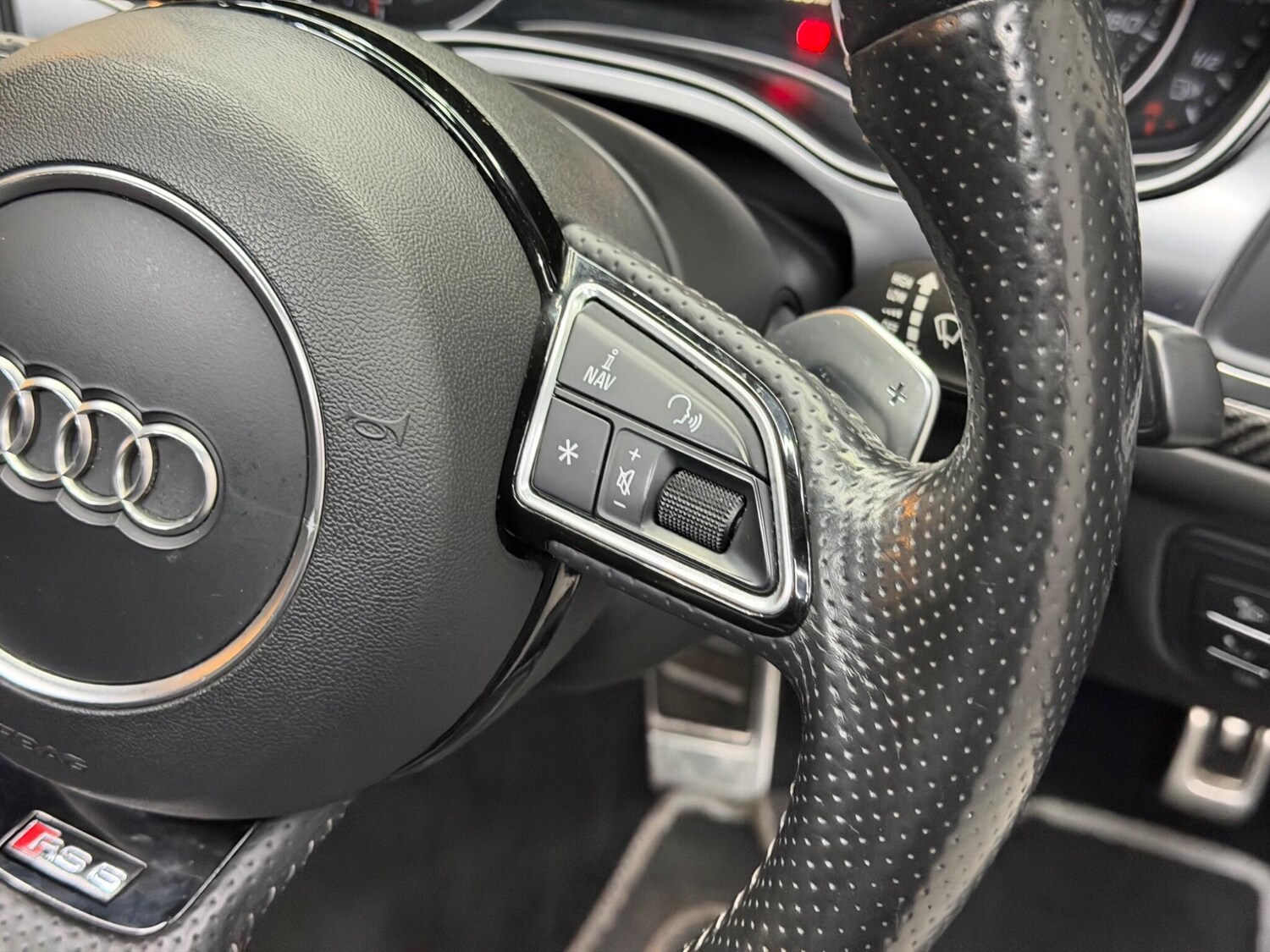 Used Audi RS6 2014 for sale - 77993449: Photo 58