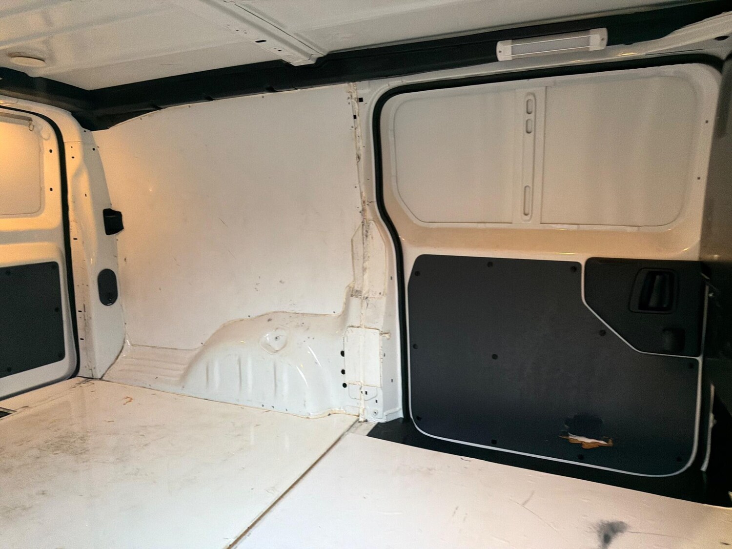 Used Vauxhall Vivaro for sale - 77753675: Photo 51