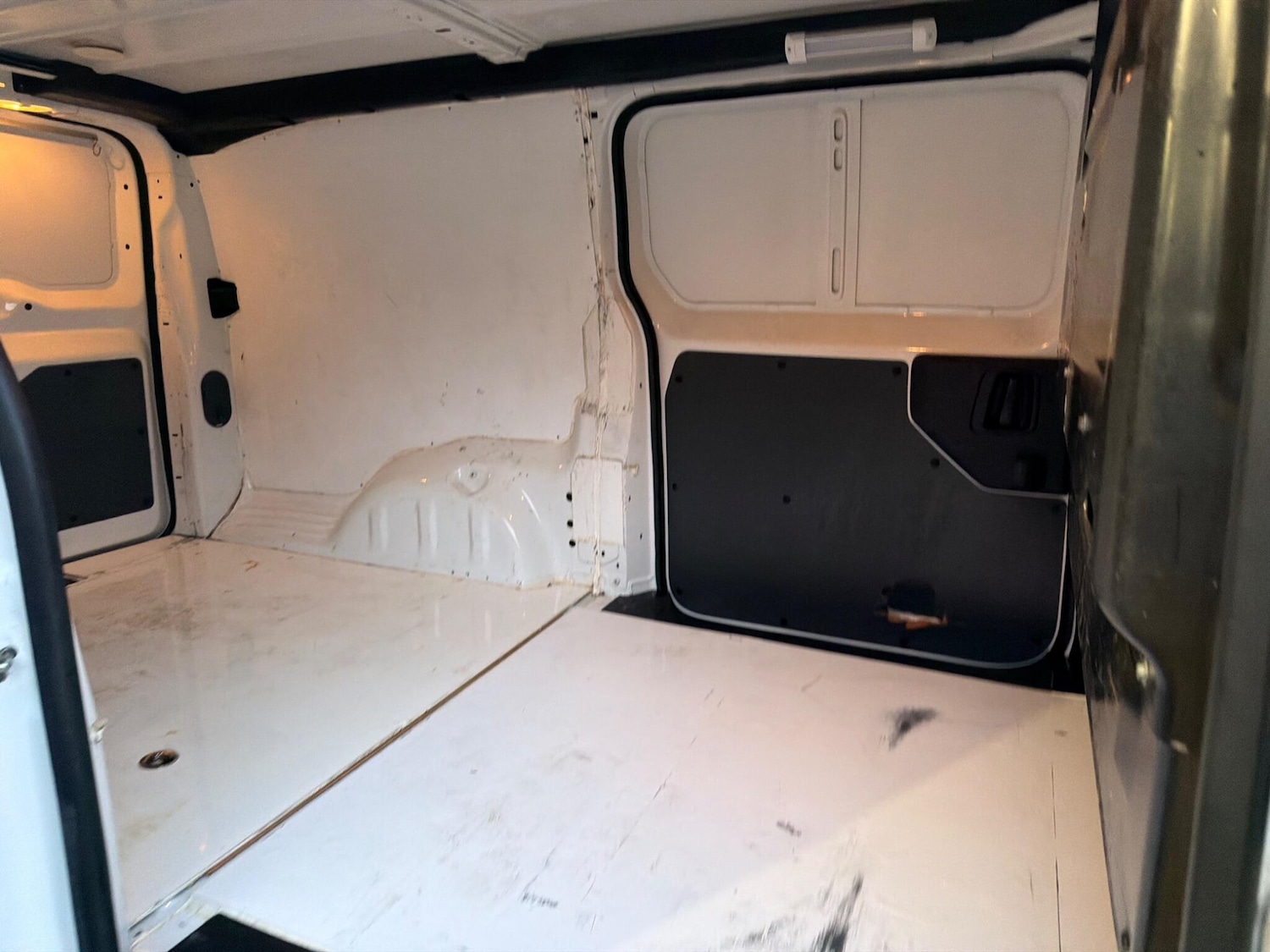 Used Vauxhall Vivaro for sale - 77753675: Photo 54