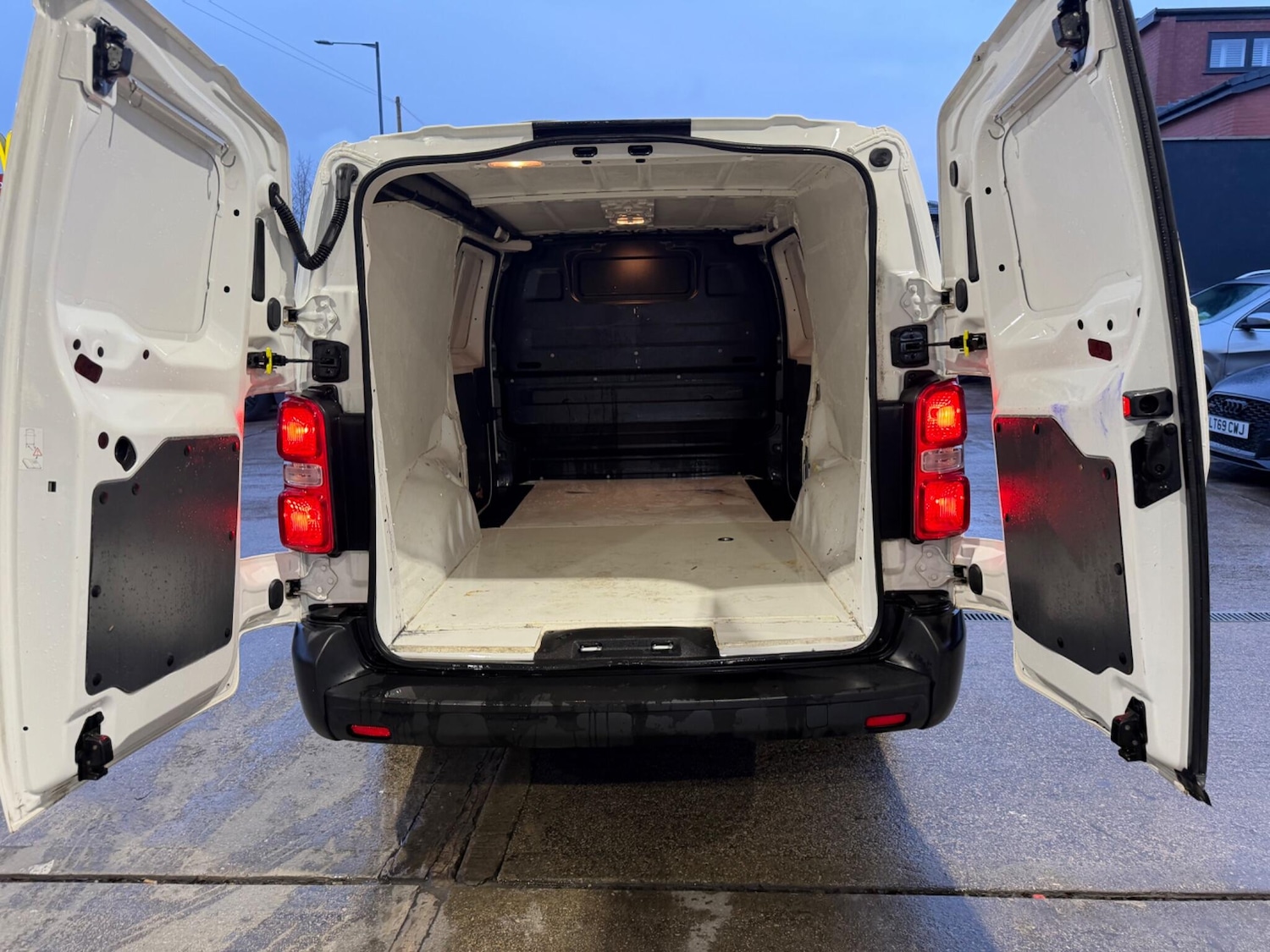 Used Vauxhall Vivaro for sale - 77753675: Photo 61