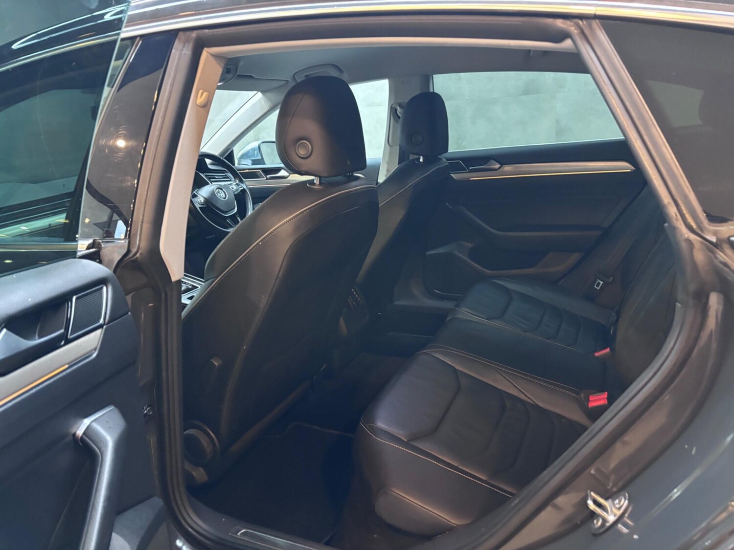 Used Volkswagen Arteon 2019 for sale - 76325902: Photo 32