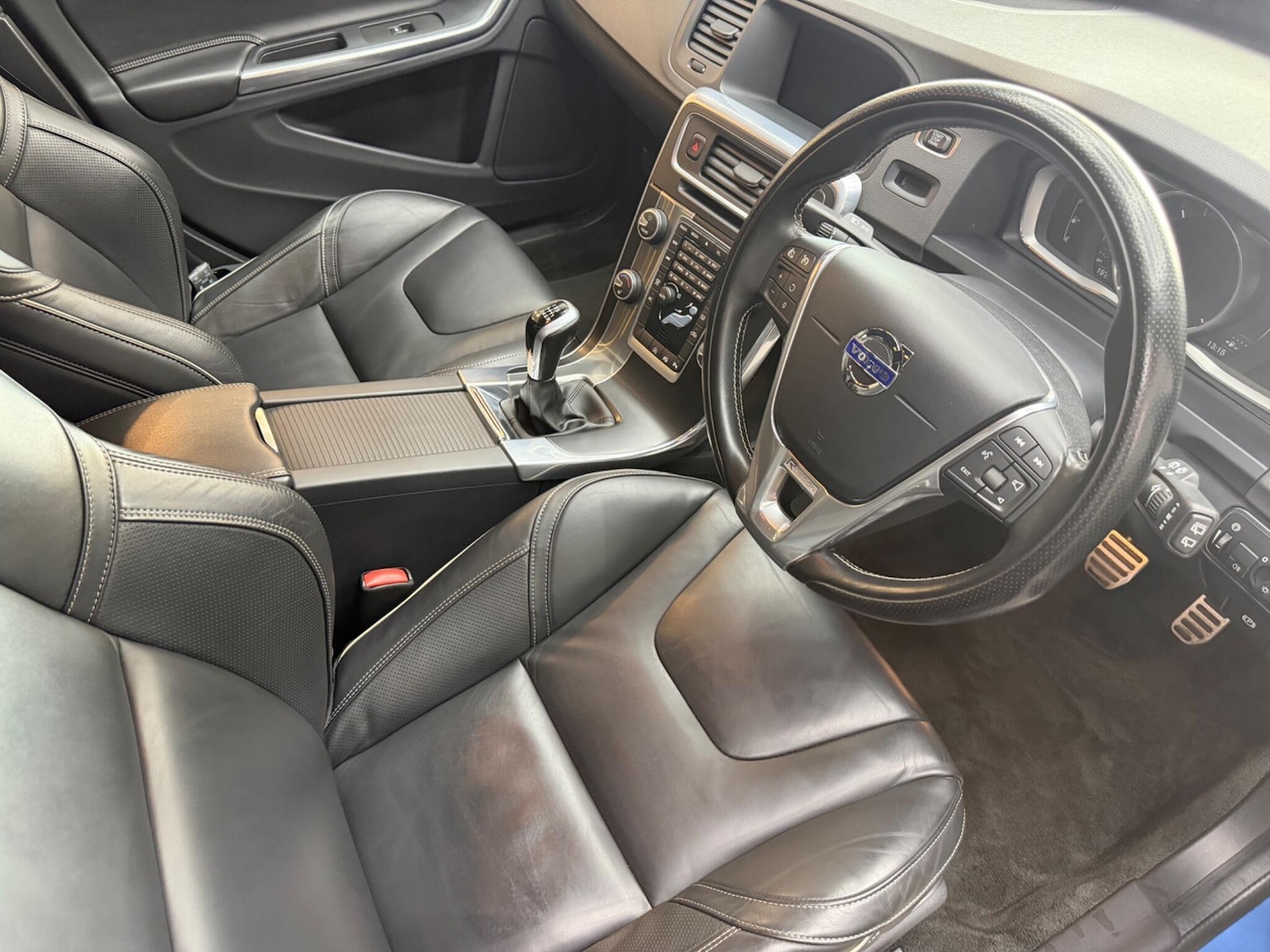 Used Volvo V60 2016 for sale - 78171036: Photo 22