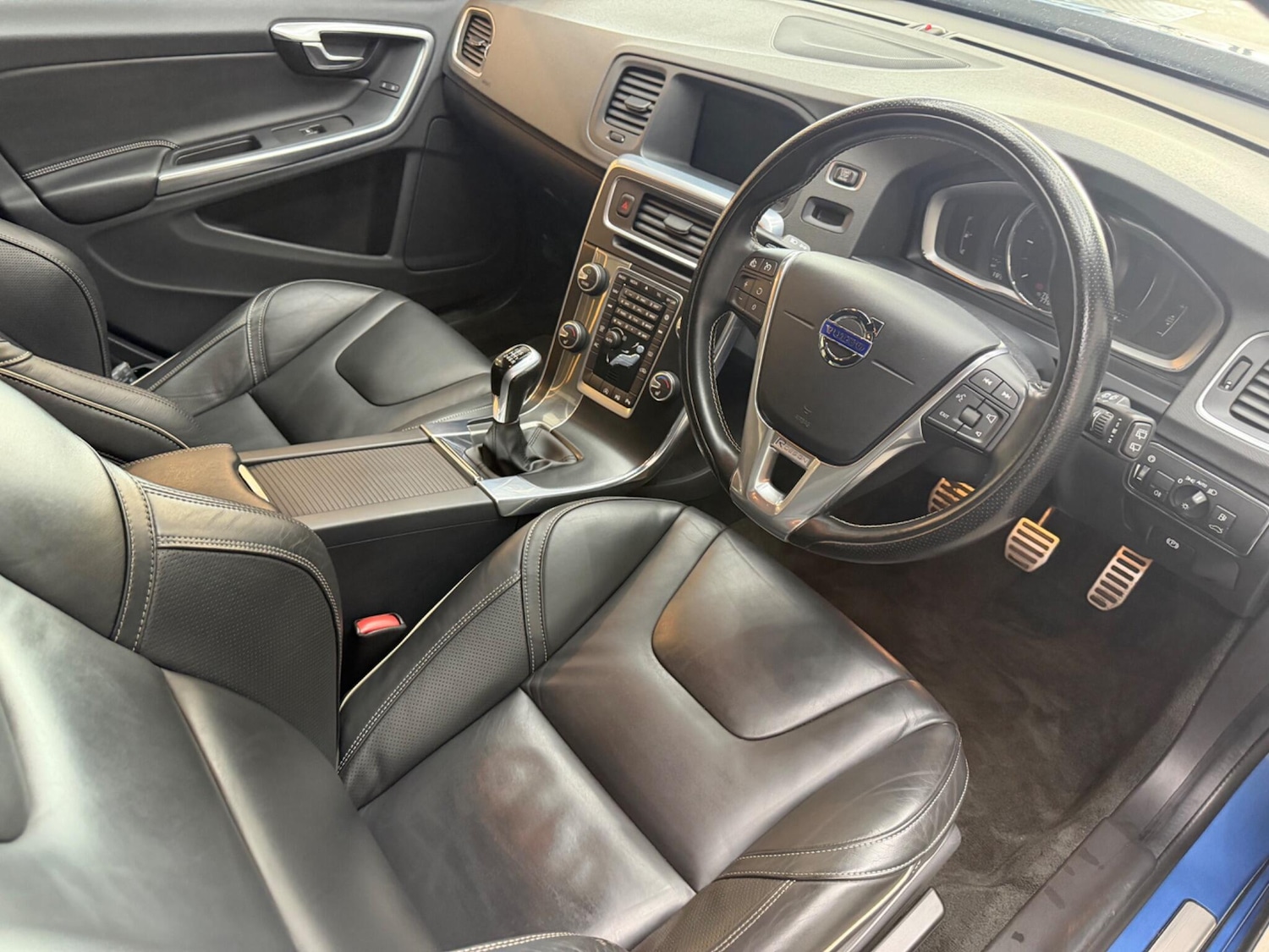 Used Volvo V60 2016 for sale - 78171036: Photo 23