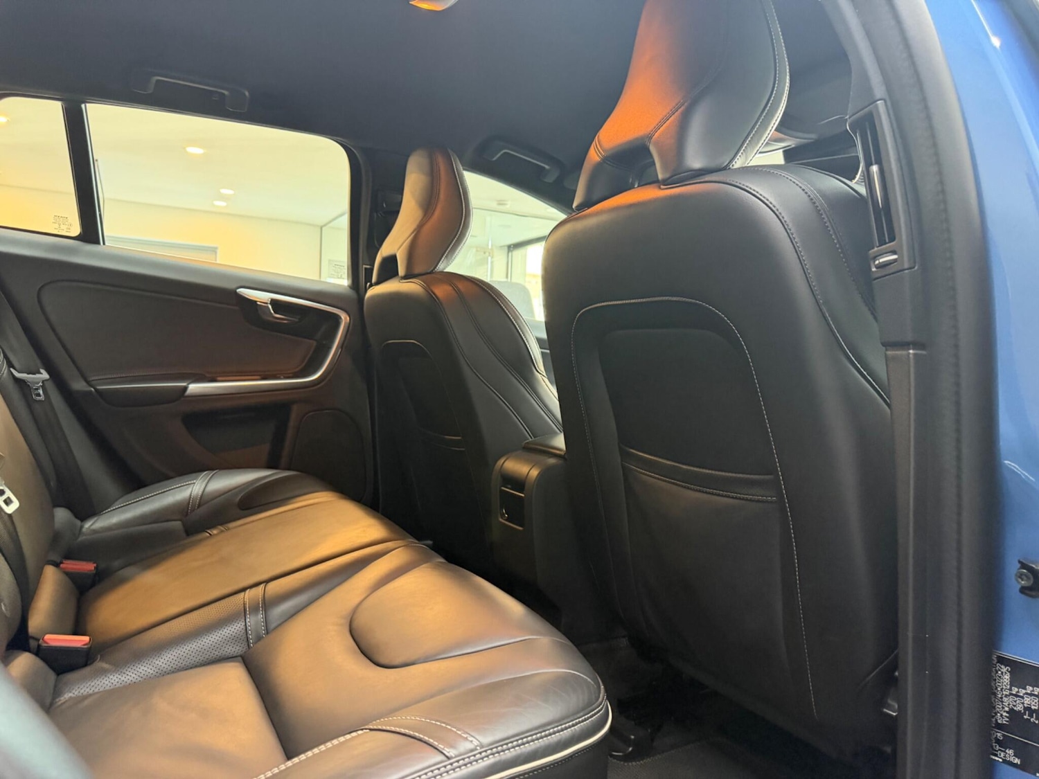 Used Volvo V60 2016 for sale - 78171036: Photo 24