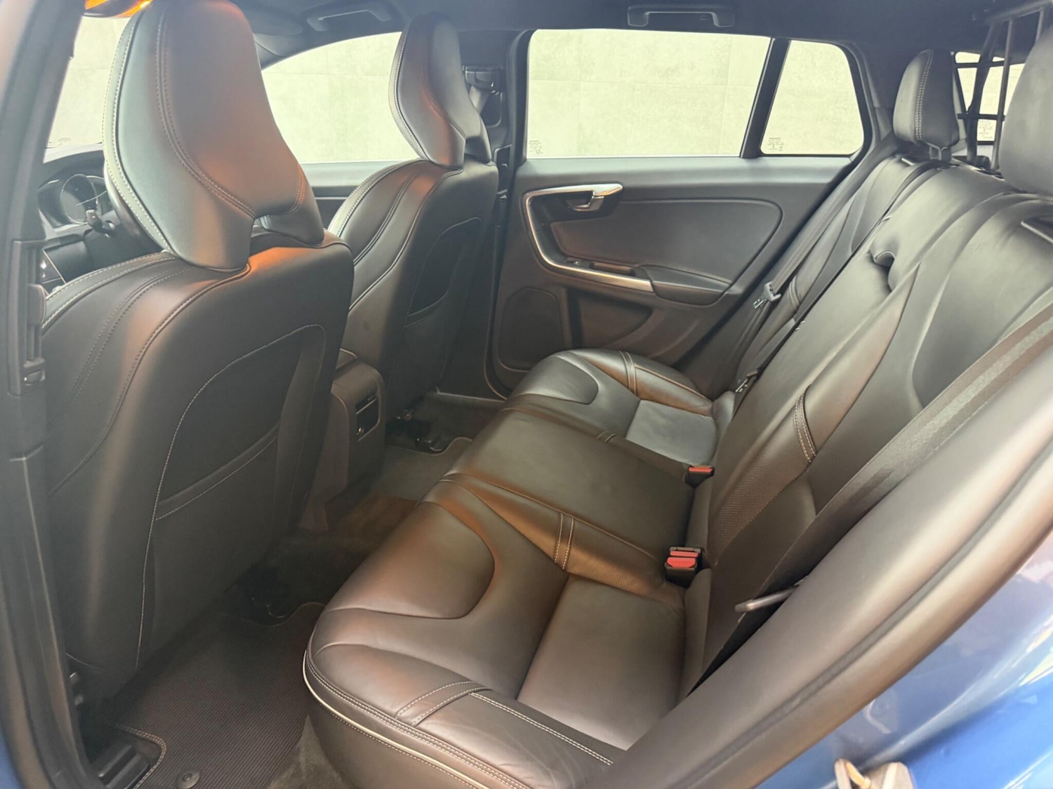 Used Volvo V60 2016 for sale - 78171036: Photo 26