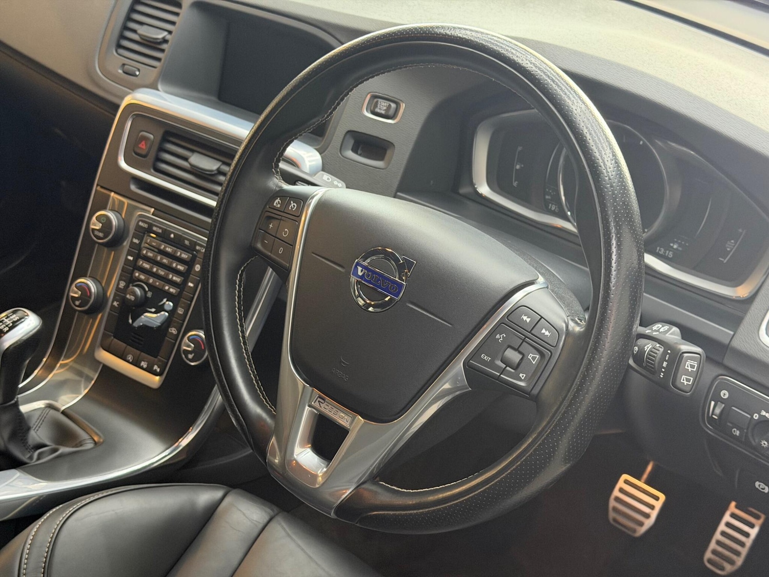 Used Volvo V60 2016 for sale - 78171036: Photo 46