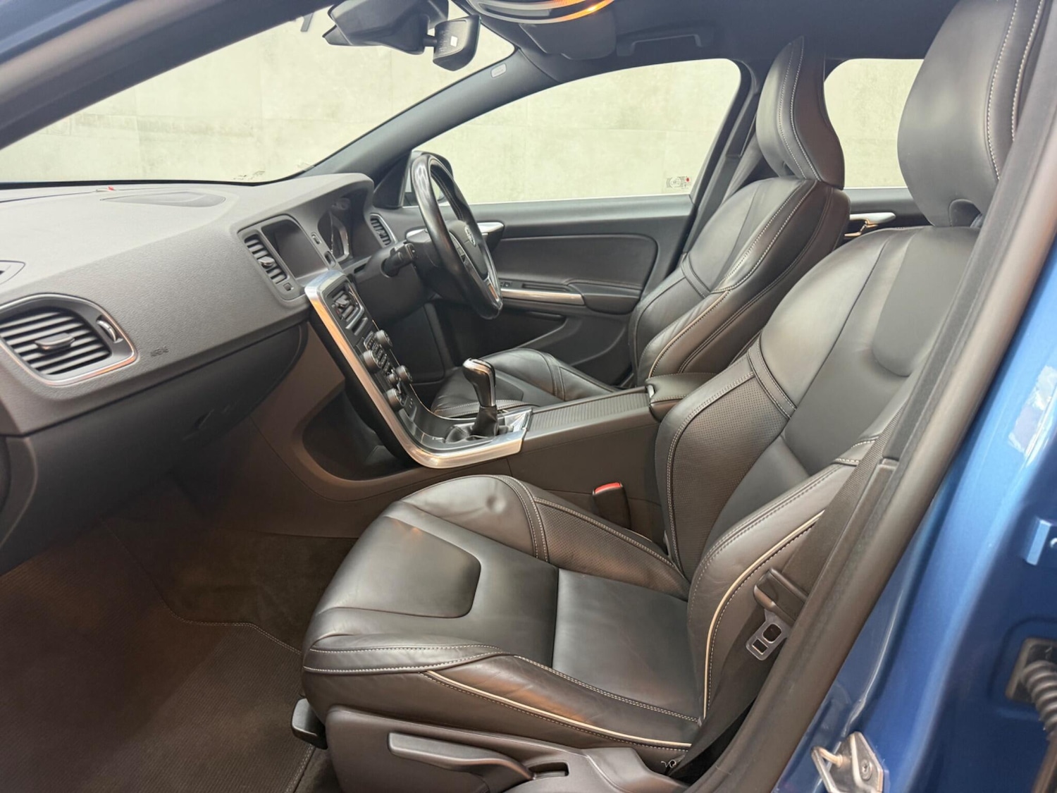 Used Volvo V60 2016 for sale - 78171036: Photo 48