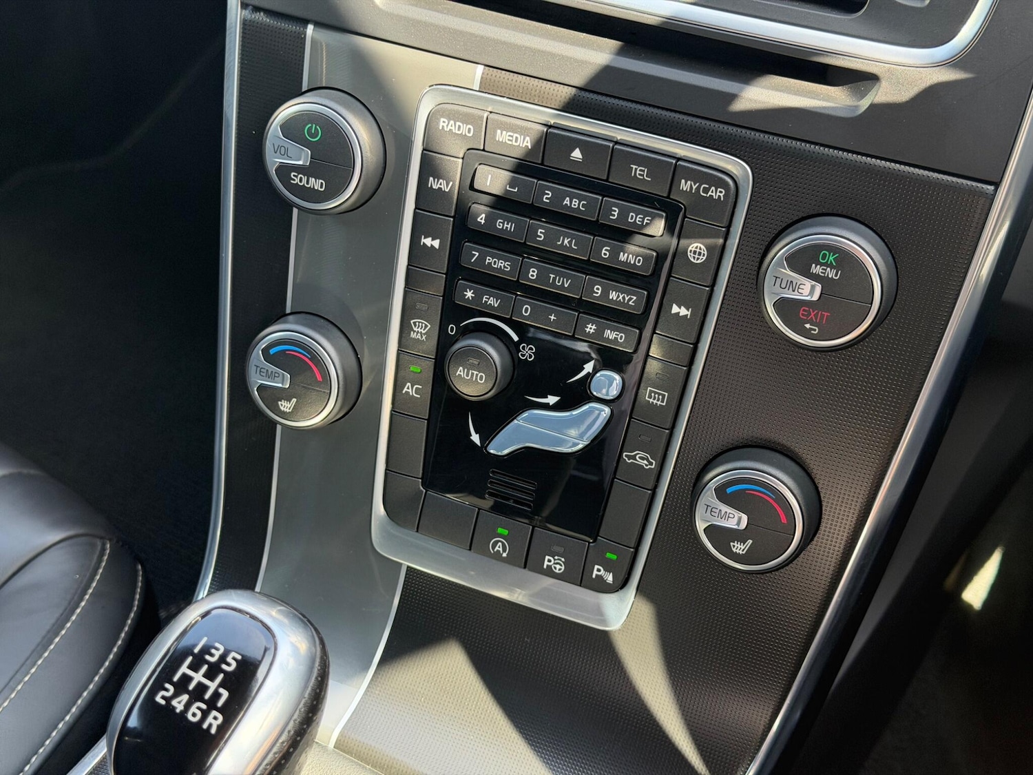 Used Volvo V60 2016 for sale - 78171036: Photo 55