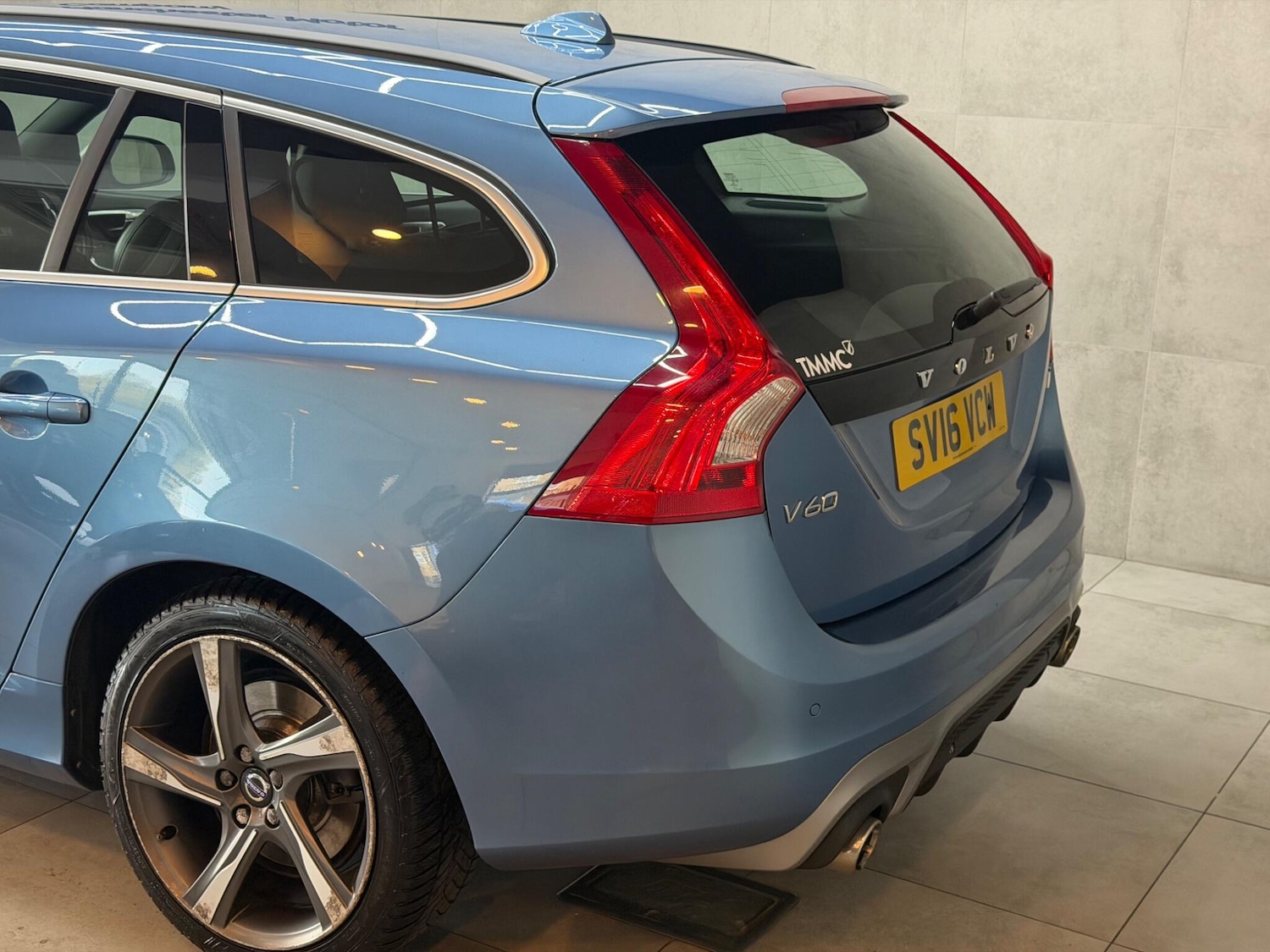 Used Volvo V60 2016 for sale - 78171036: Photo 61