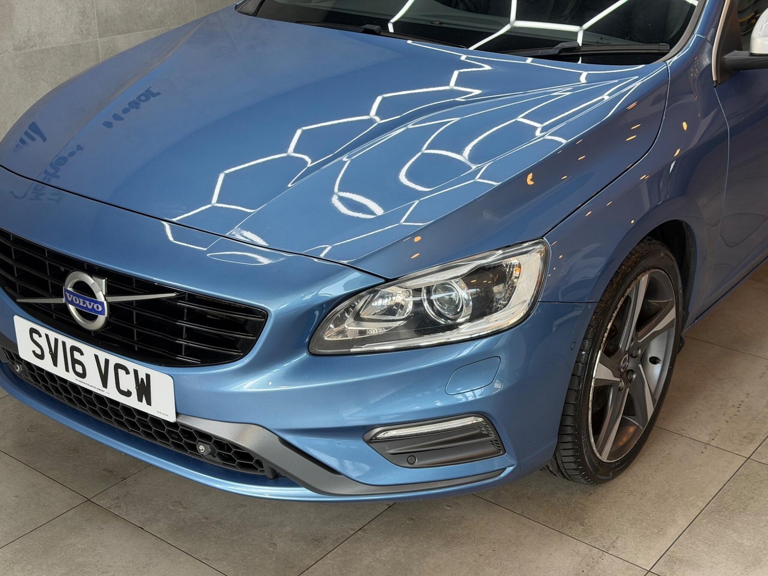 Used Volvo V60 2016 for sale - 78171036: Photo 7