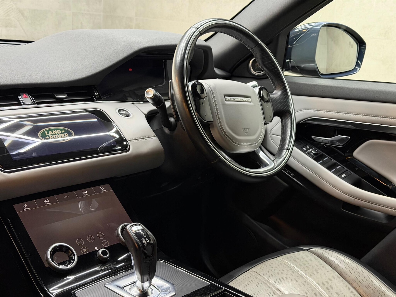 Used Land Rover Range Rover Evoque 2020 for sale - 77633602: Photo 11