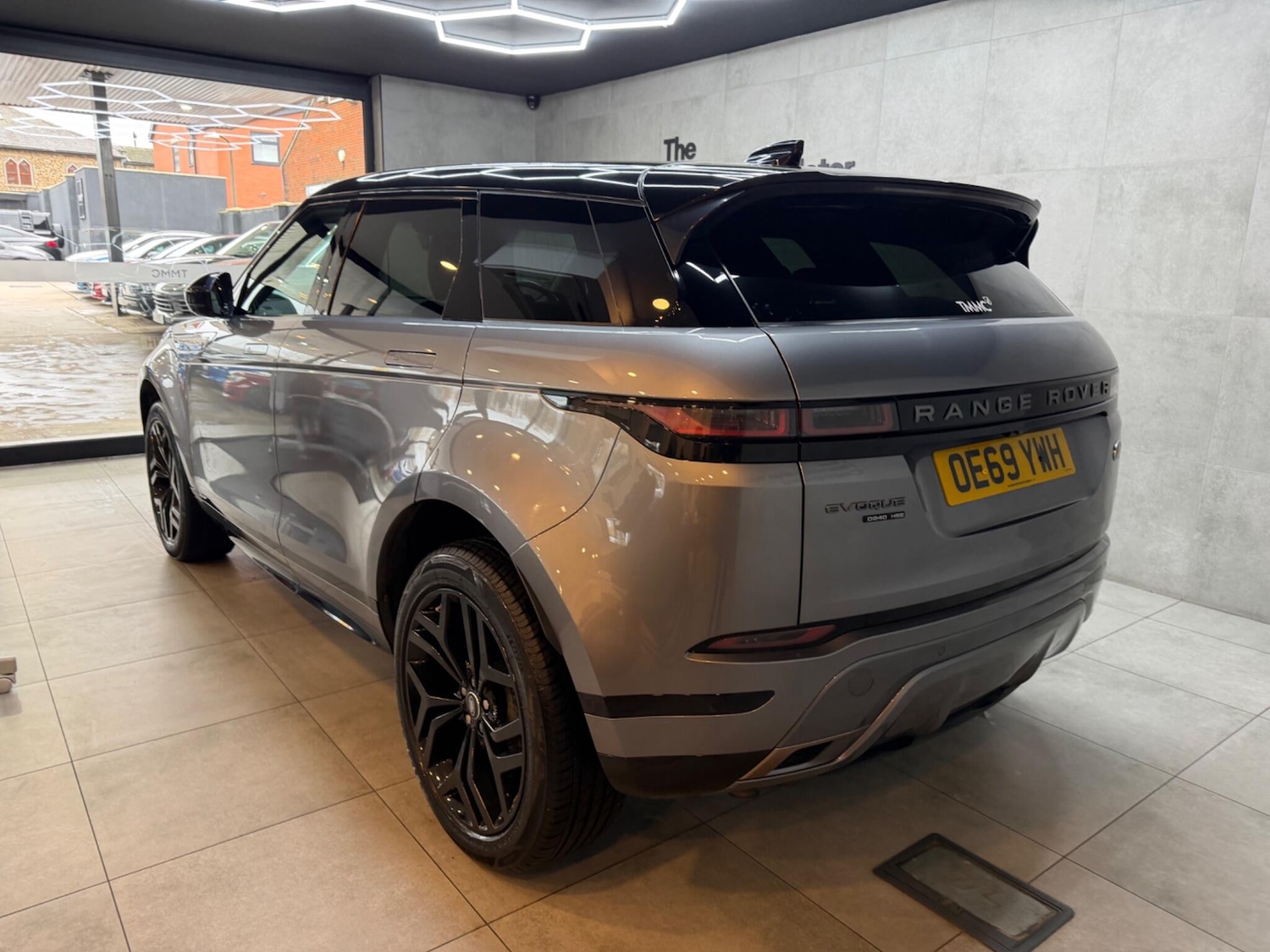 Used Land Rover Range Rover Evoque 2020 for sale - 77633602: Photo 2