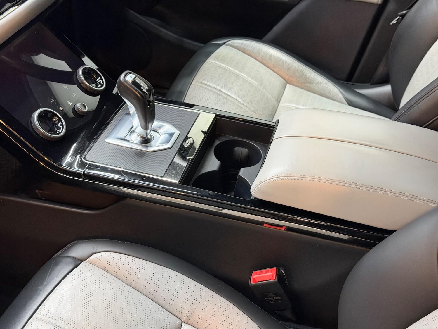 Used Land Rover Range Rover Evoque 2020 for sale - 77633602: Photo 43