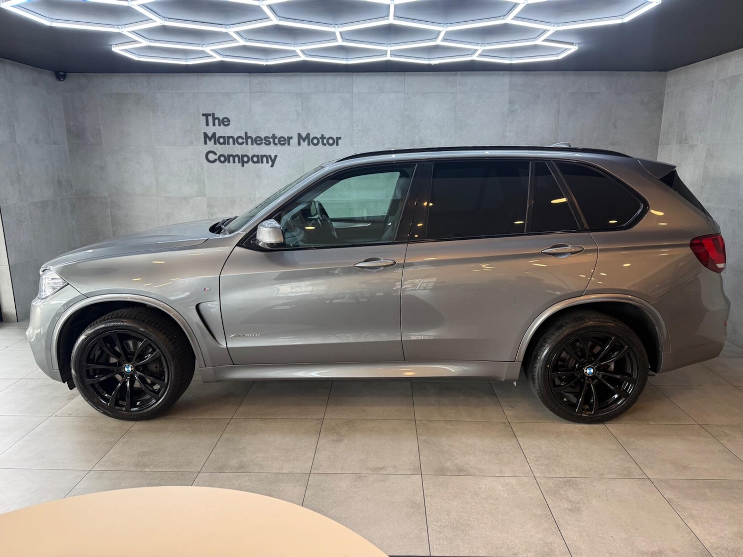 Used BMW X5 2017 for sale - 76360110: Photo 2