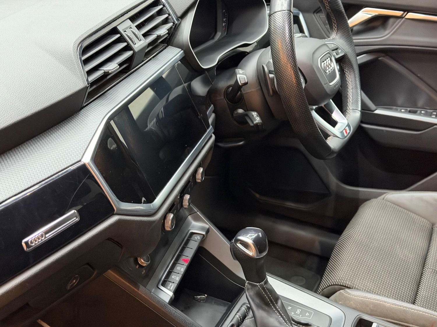 Used Audi Q3 2022 for sale - 77015632: Photo 14