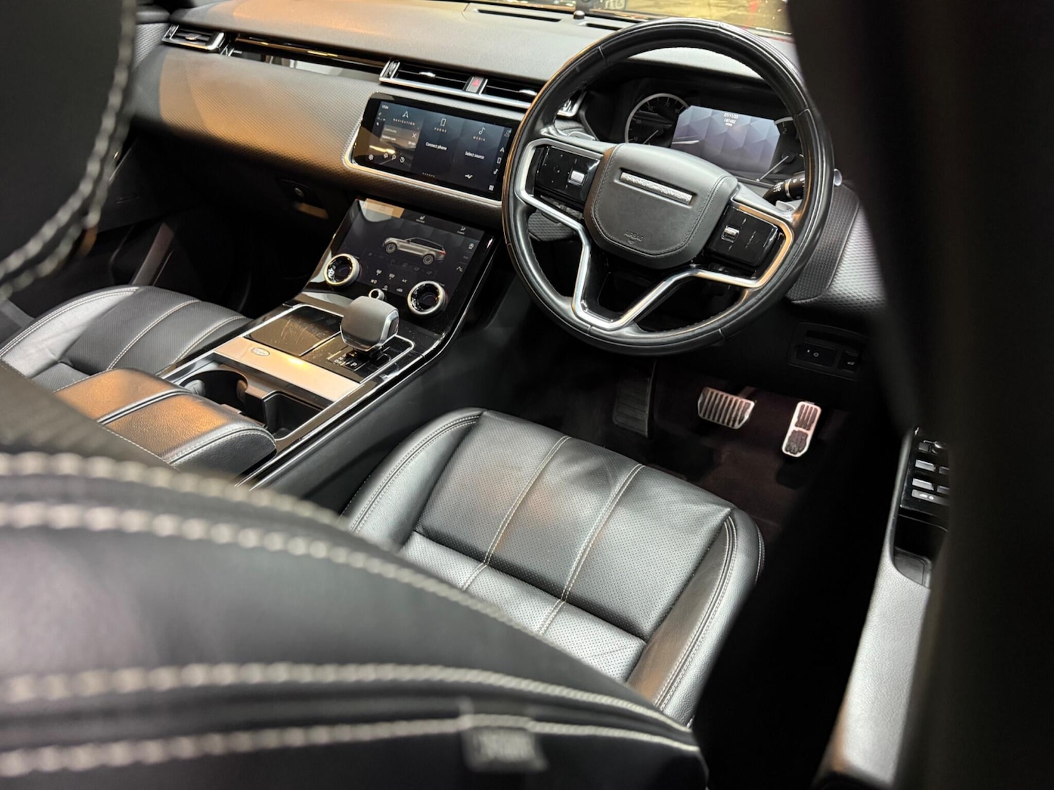 Used Land Rover Range Rover Velar 2021 for sale - 76742716: Photo 15