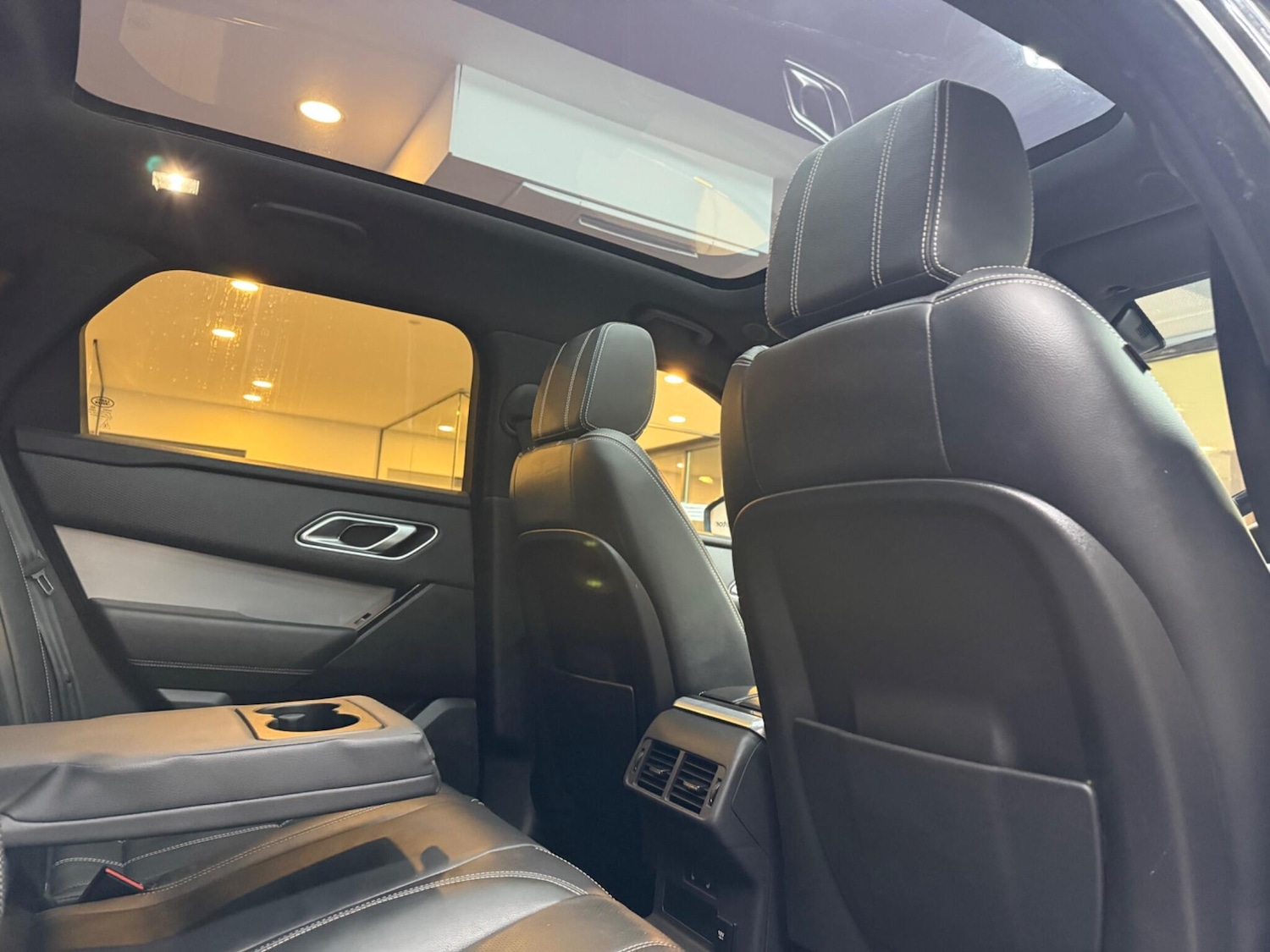 Used Land Rover Range Rover Velar 2021 for sale - 76742716: Photo 16