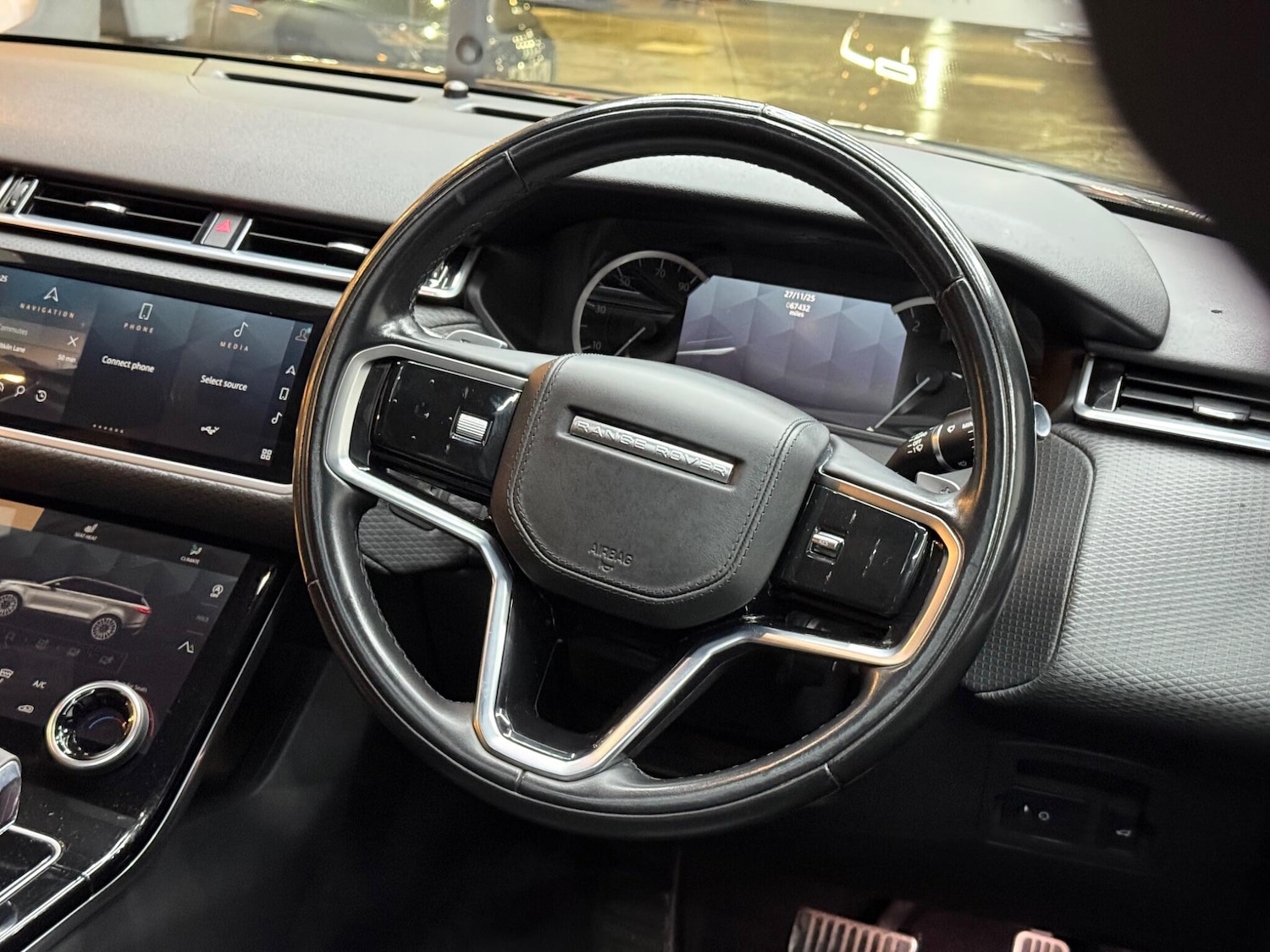 Used Land Rover Range Rover Velar 2021 for sale - 76742716: Photo 40