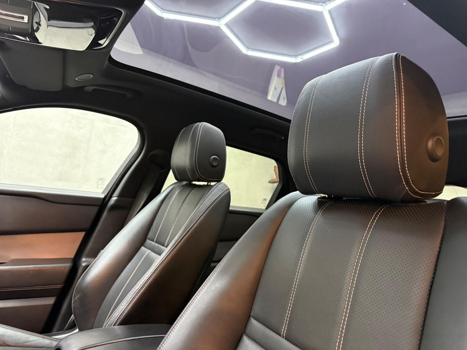 Used Land Rover Range Rover Velar 2021 for sale - 76742716: Photo 43