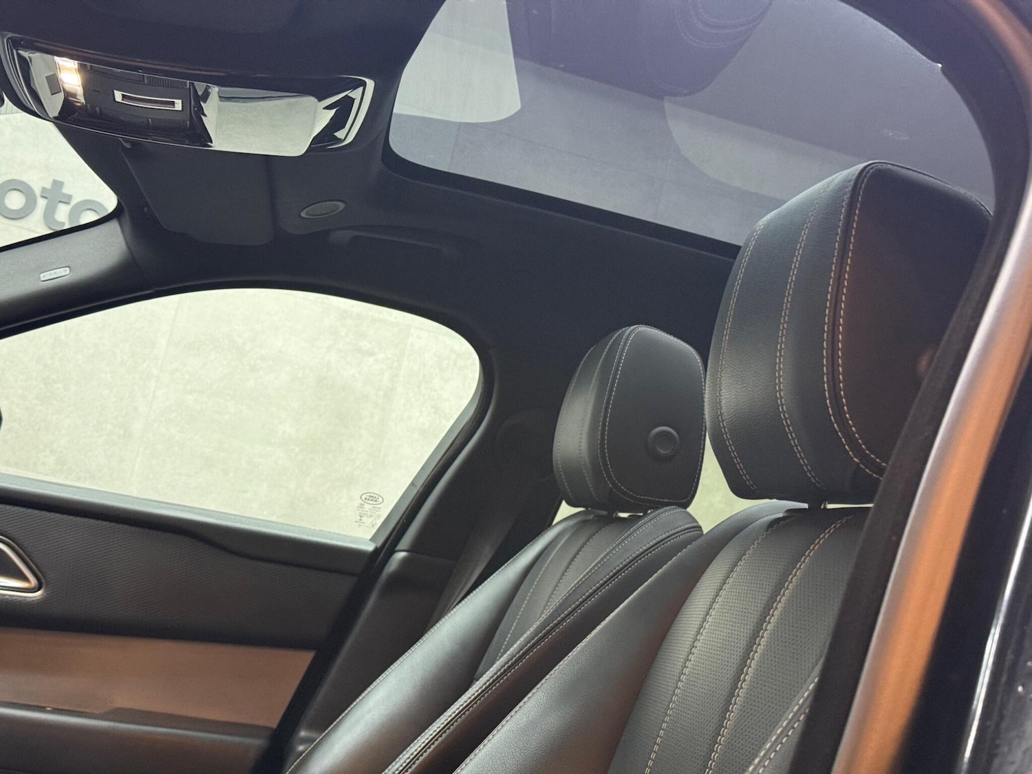 Used Land Rover Range Rover Velar 2021 for sale - 76742716: Photo 44