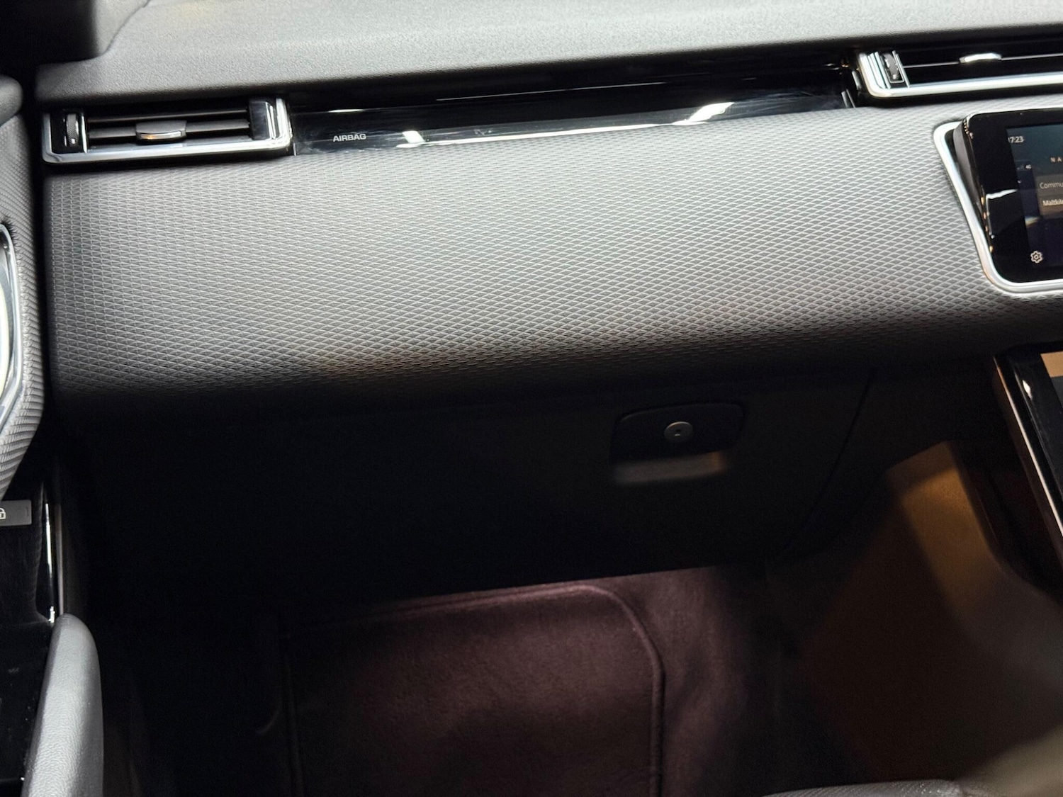 Used Land Rover Range Rover Velar 2021 for sale - 76742716: Photo 55