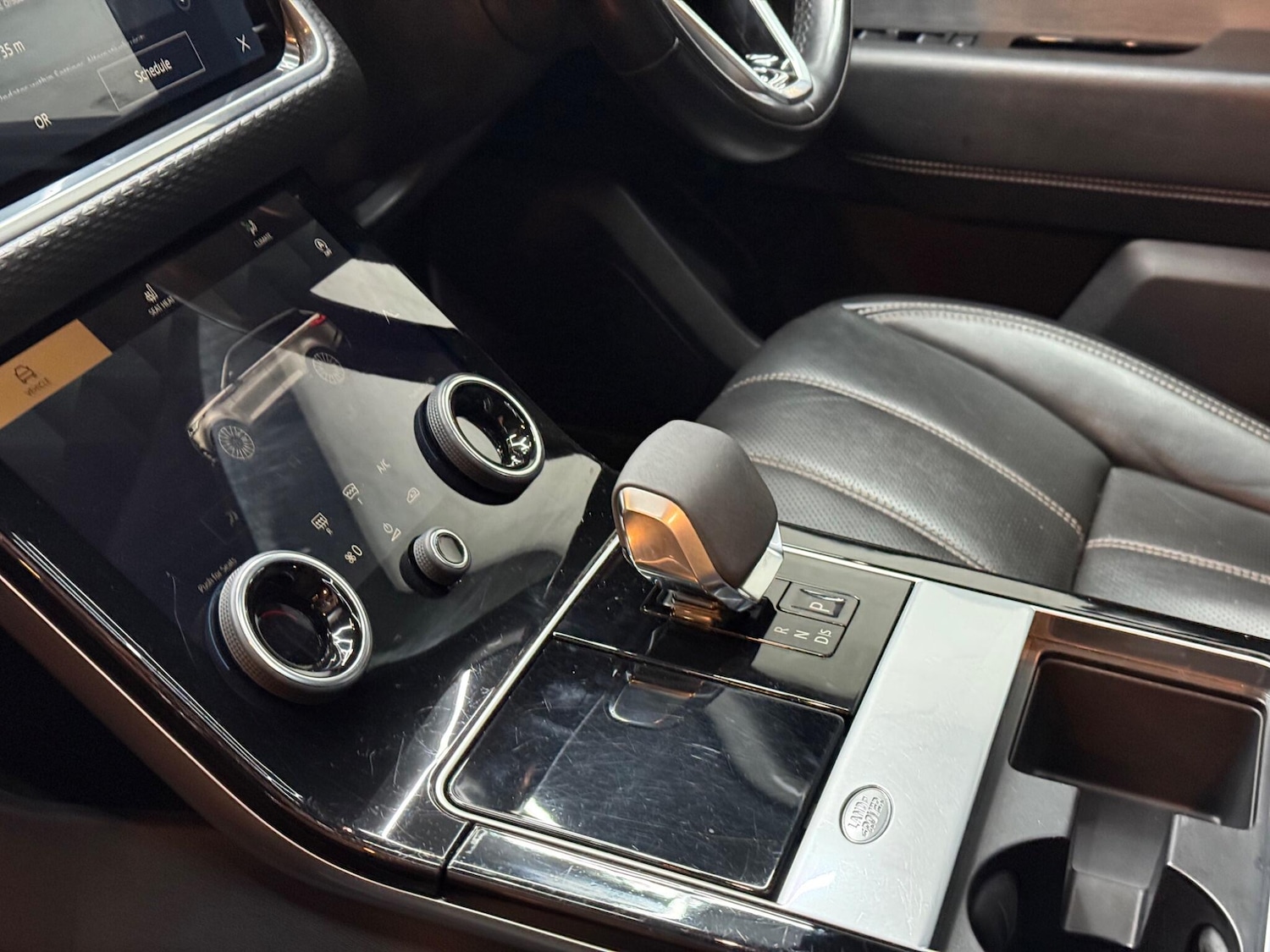 Used Land Rover Range Rover Velar 2021 for sale - 76742716: Photo 56