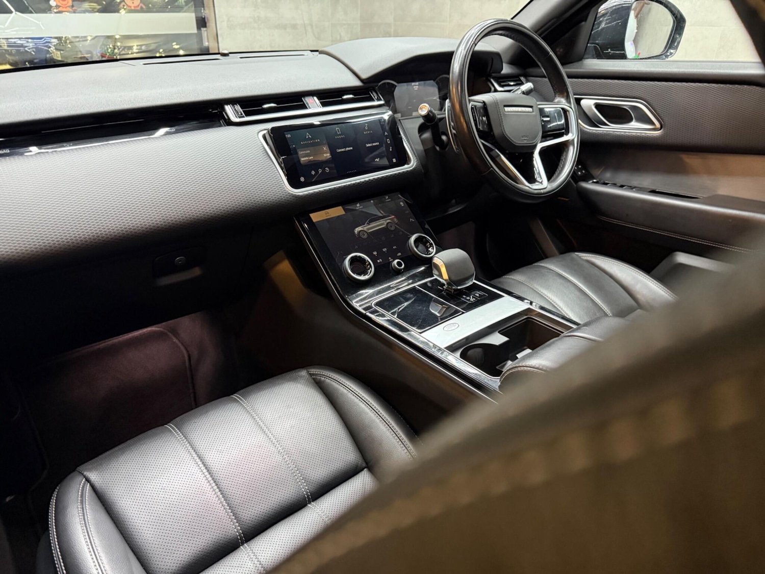 Used Land Rover Range Rover Velar 2021 for sale - 76742716: Photo 9