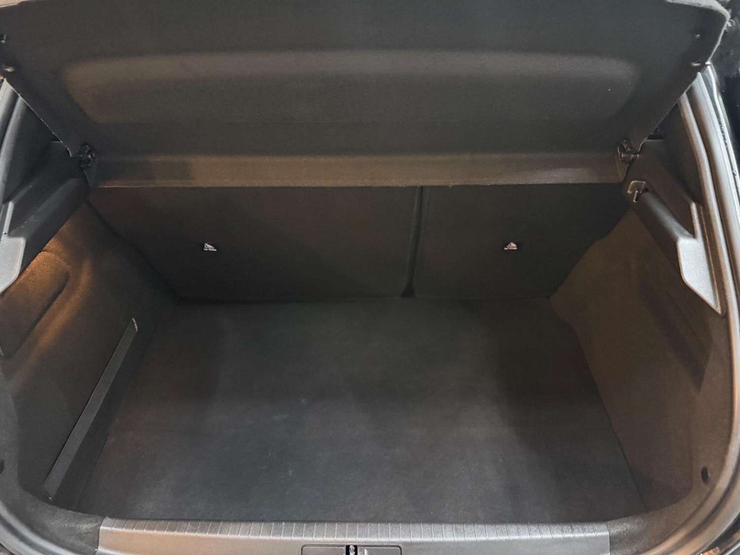 Used Peugeot 208 2023 for sale - 76607314: Photo 26