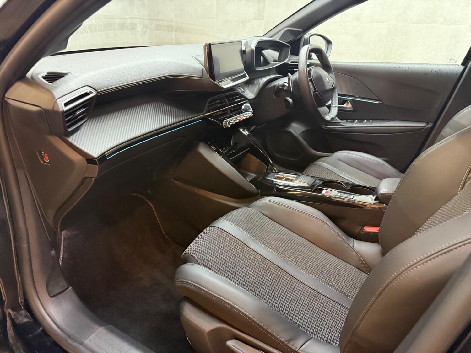 Used Peugeot 208 2023 for sale - 76607314: Photo 33