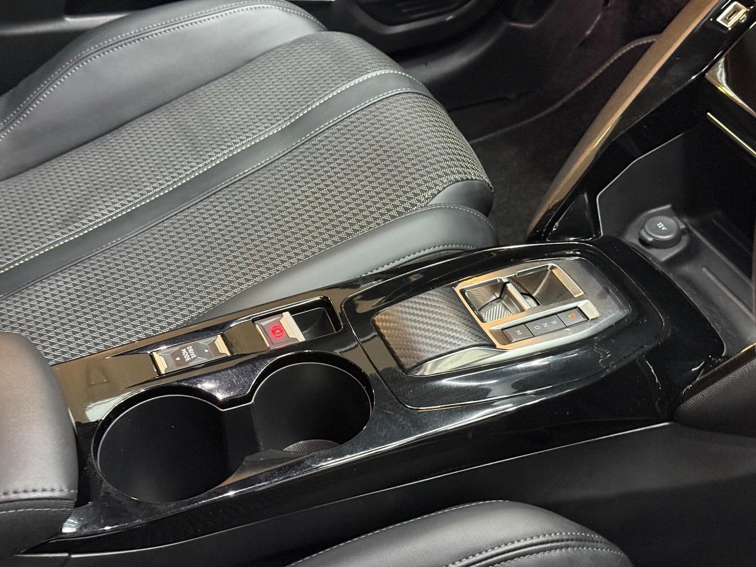 Used Peugeot 208 2023 for sale - 76607314: Photo 40