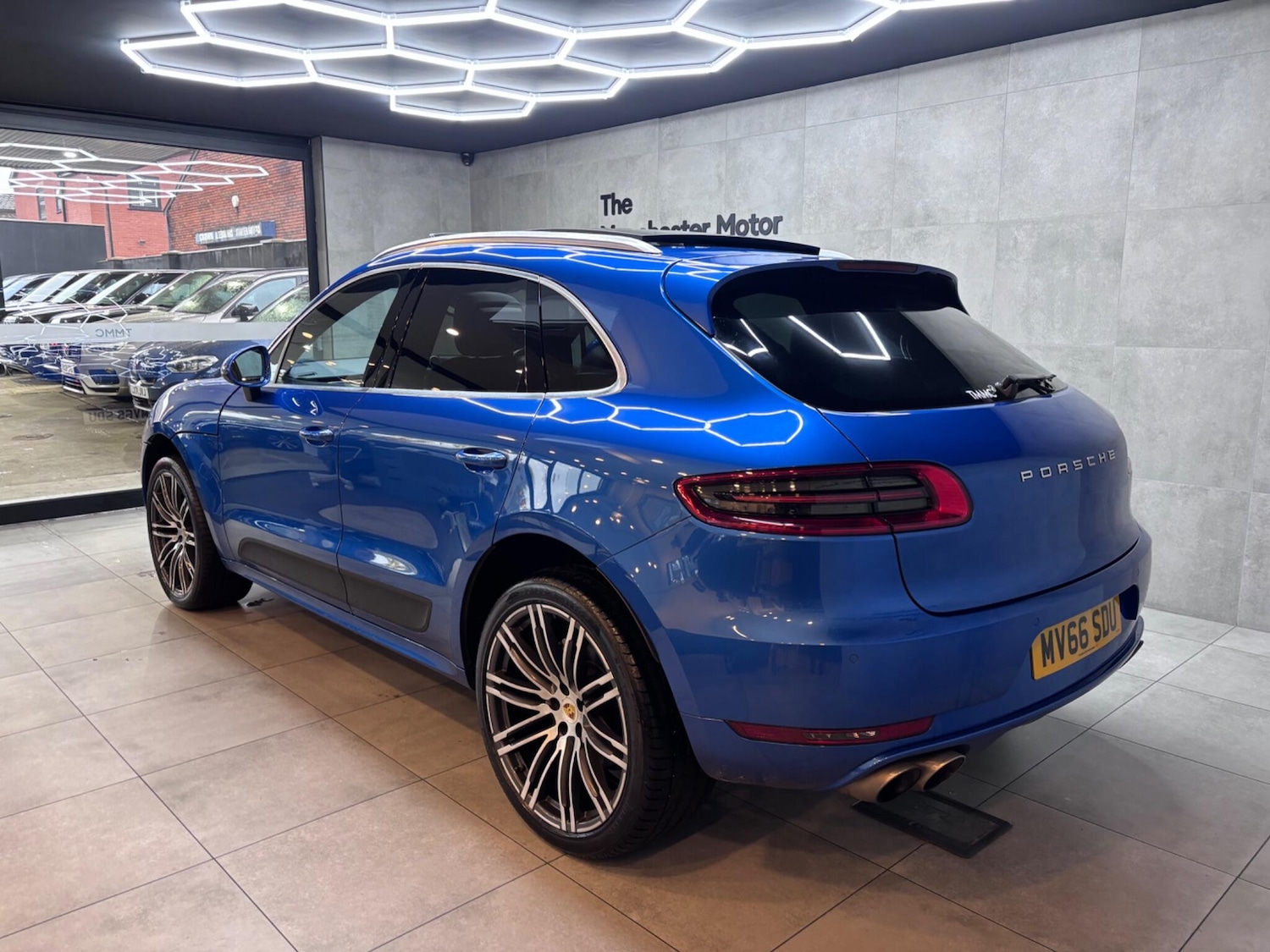 Used Porsche Macan 2016 for sale - 76336177: Photo 21