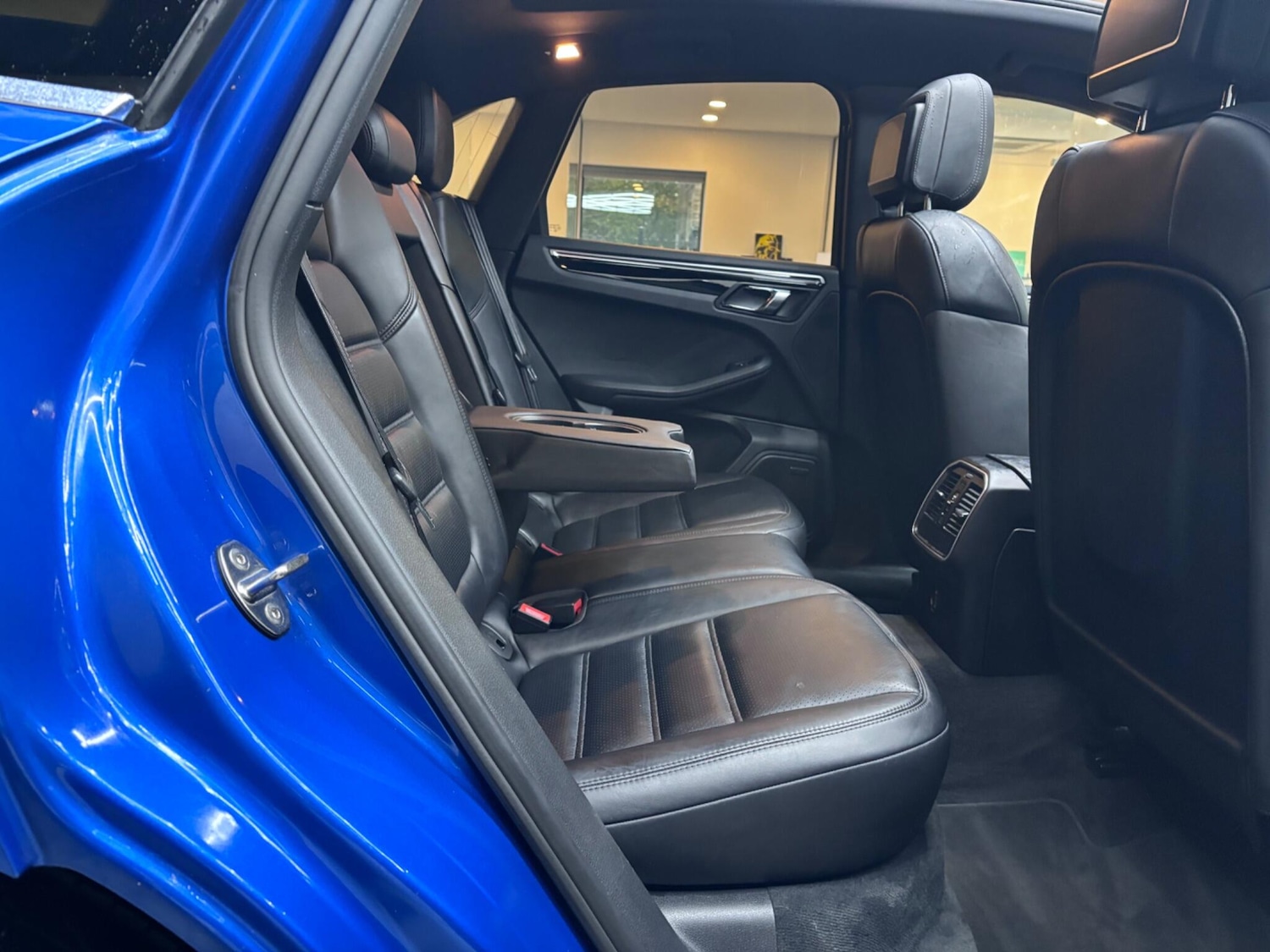 Used Porsche Macan 2016 for sale - 76336177: Photo 38