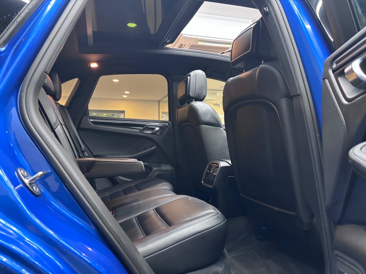 Used Porsche Macan 2016 for sale - 76336177: Photo 39