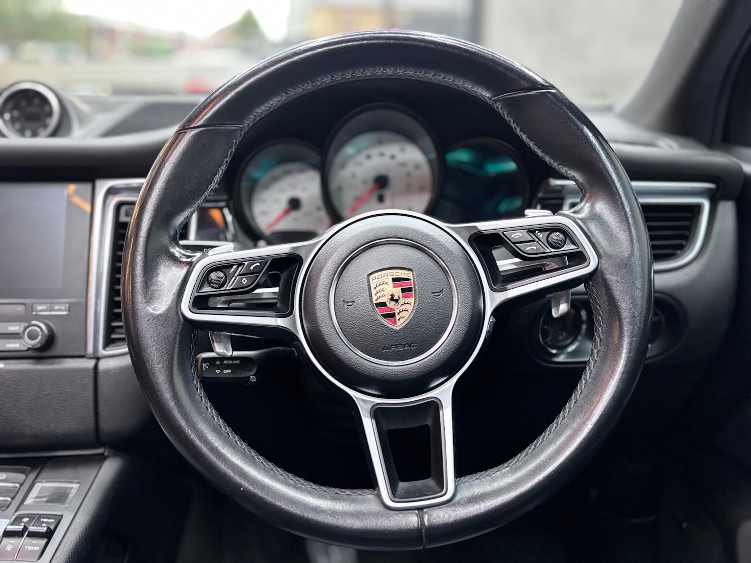 Used Porsche Macan 2016 for sale - 76336177: Photo 43